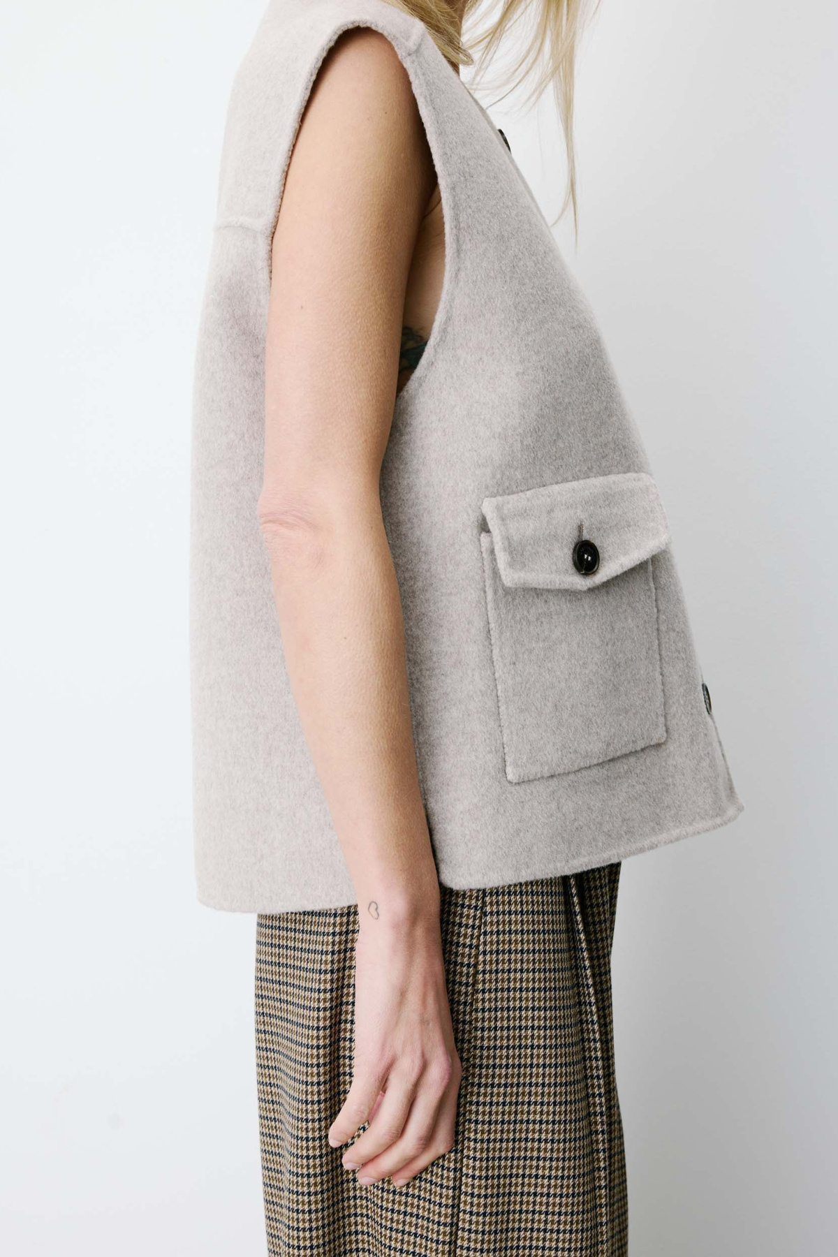ADAGIO VEST - SABLE