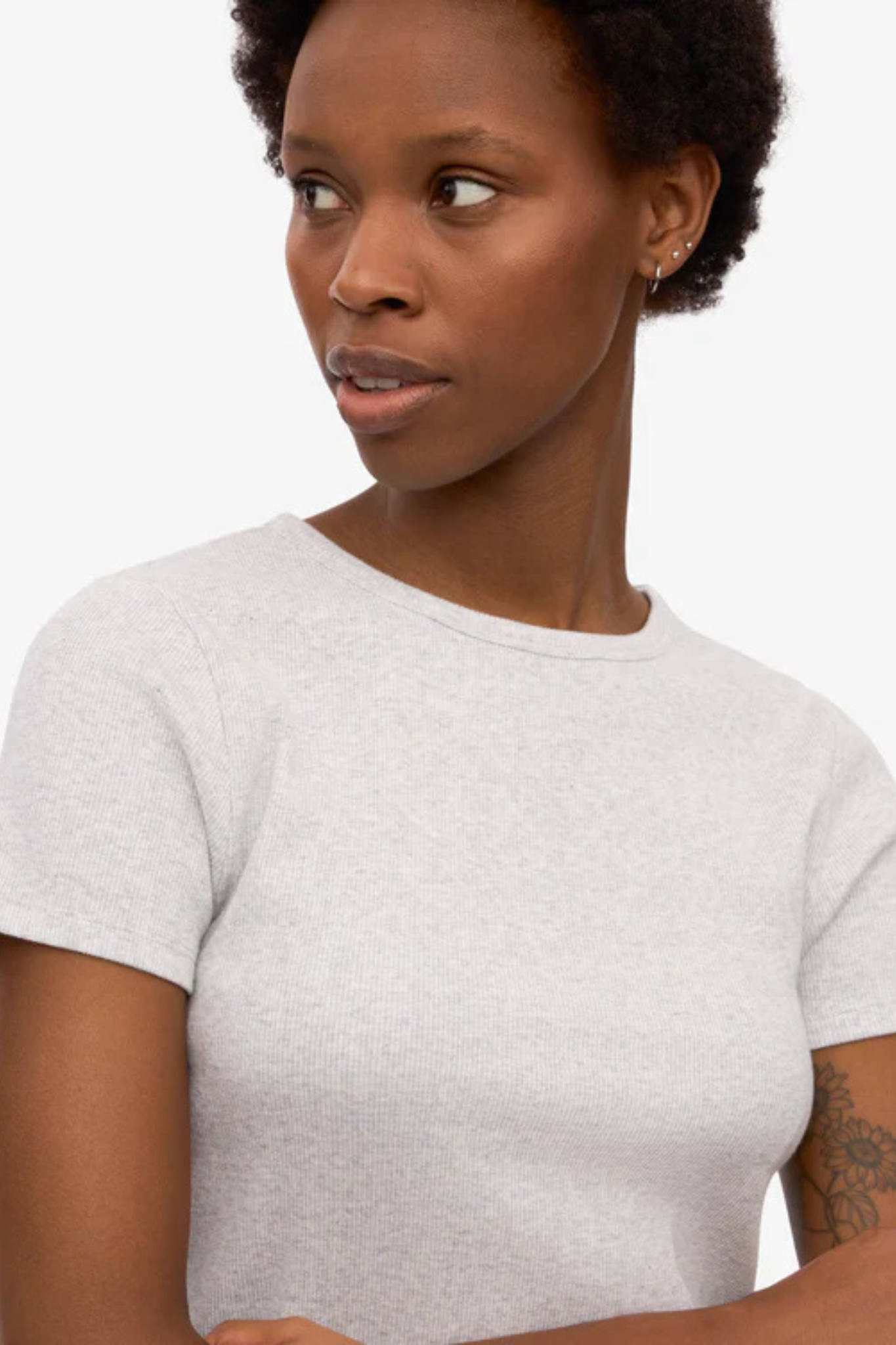 ORGANIC RIB SS T-SHIRT - SNOW MELANGE