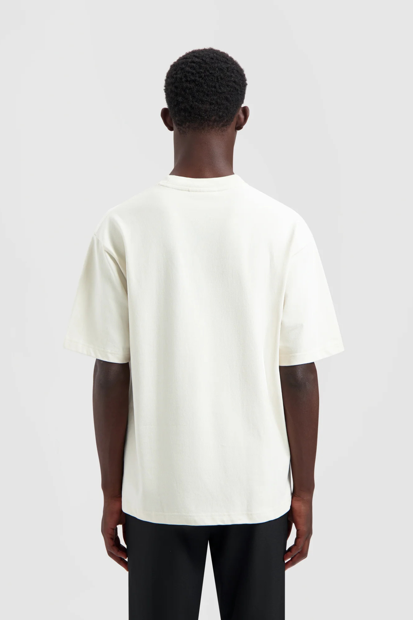 STUDIO T-SHIRT - OFF WHITE