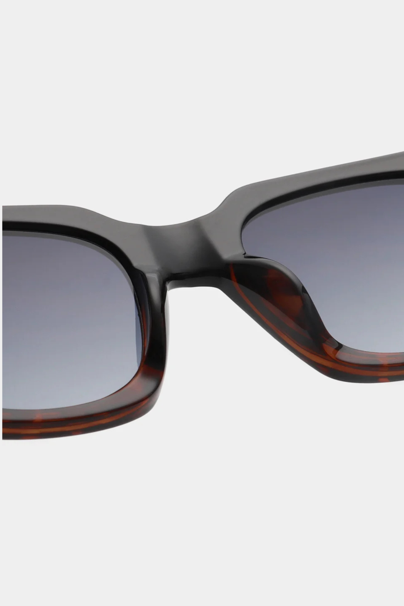 NANCY SUNGLASSES - BLACK/DEMI TORTOISE