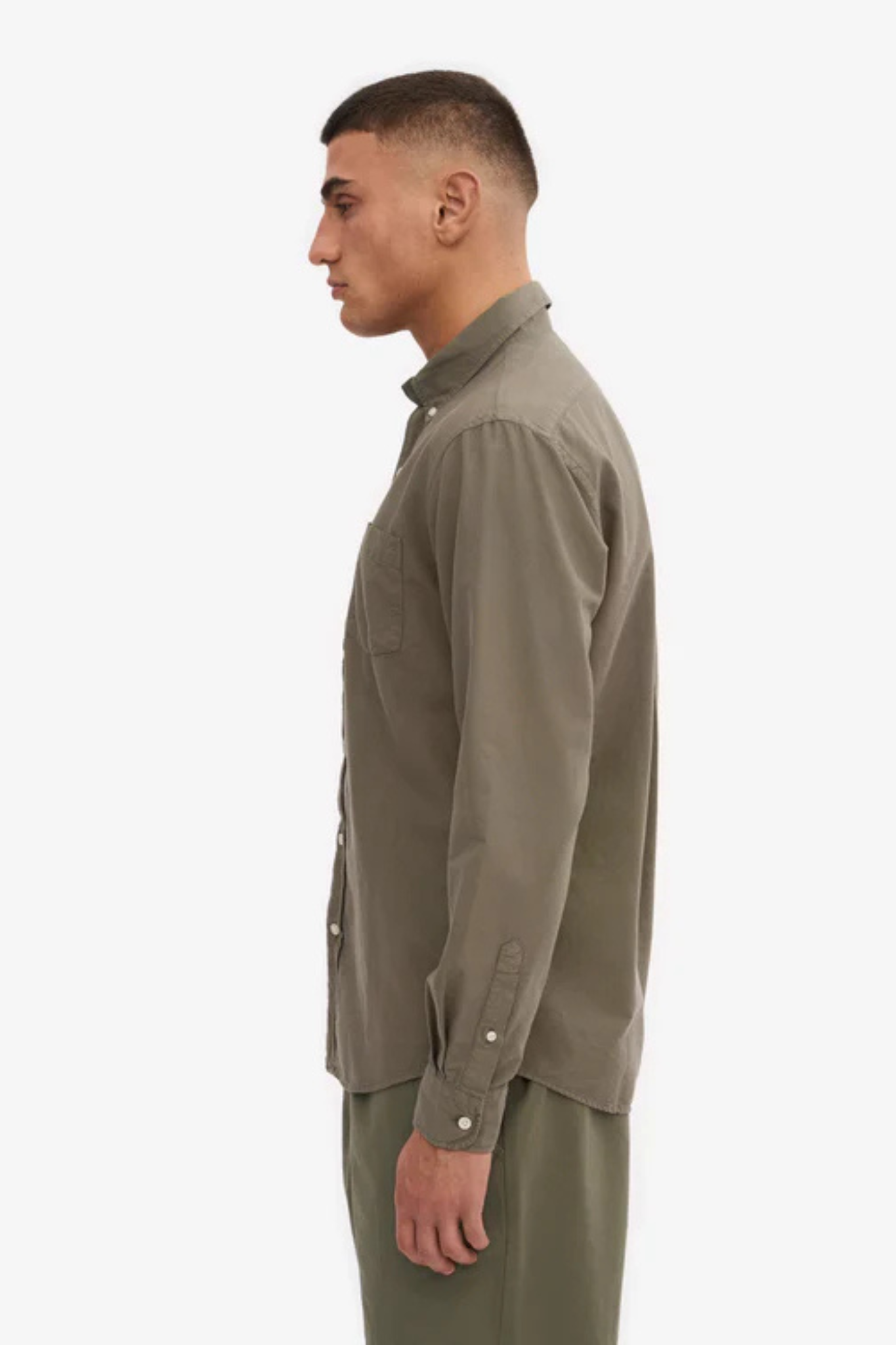 ORGANIC BUTTON DOWN SHIRT - DUSTY OLIVE