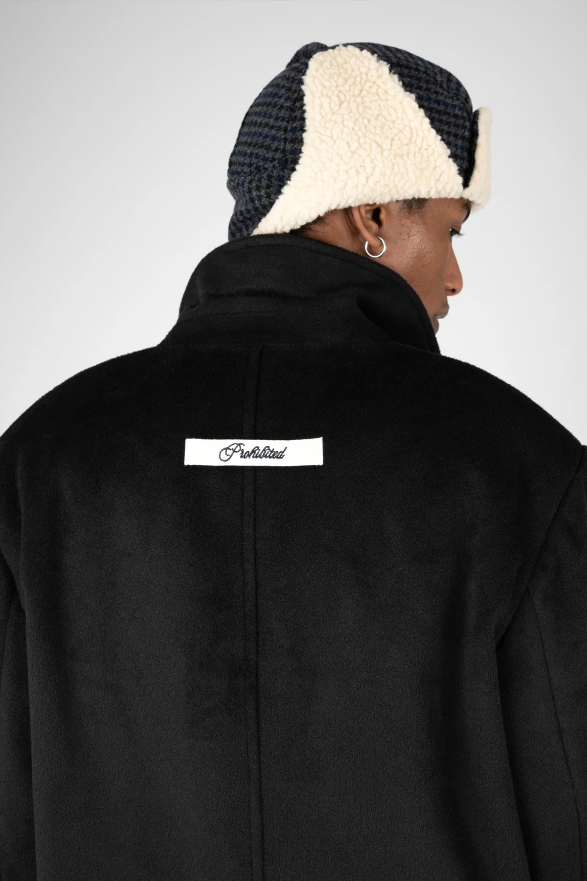 LODGE COAT - BLACK