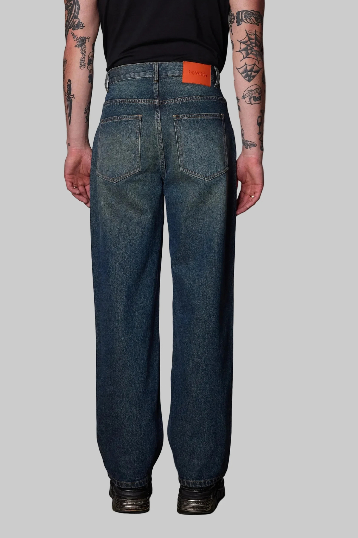 SUPER LOOSE JEANS - BLUE STAR
