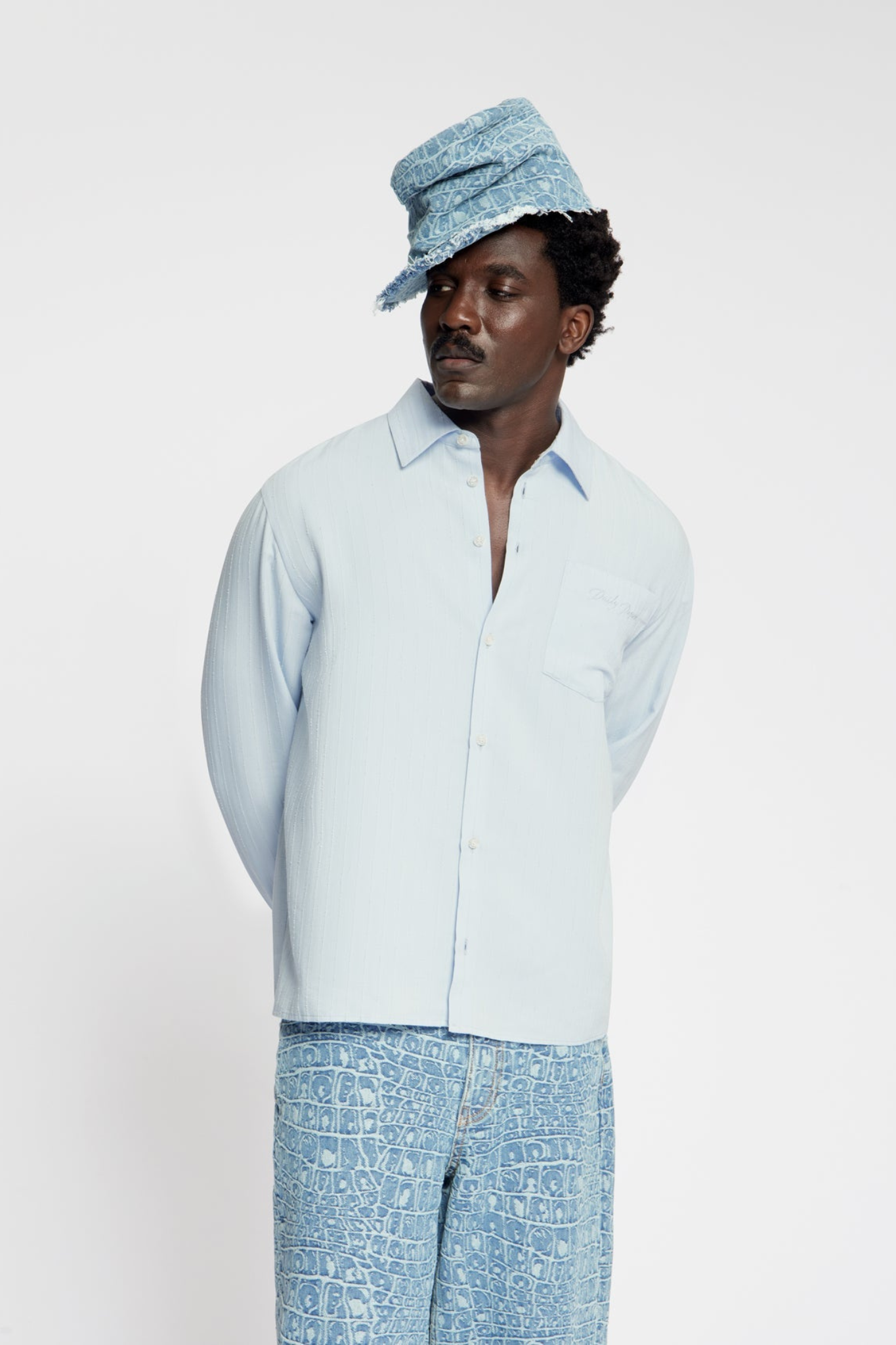 TEXTURED STRIPE LS SHIRT - LIGHT BLUE