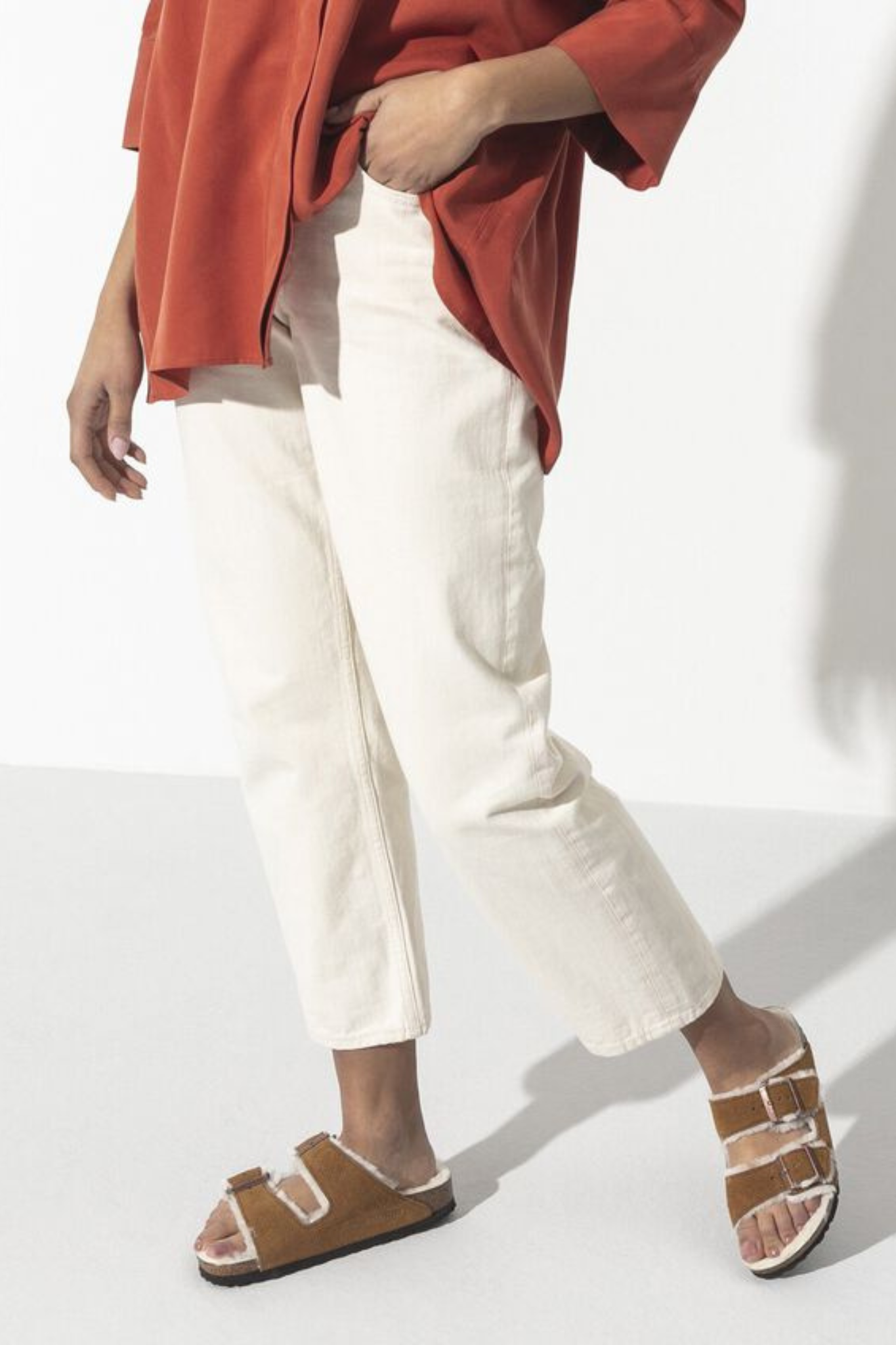 ARIZONA SHEARLING SANDALS - MINK