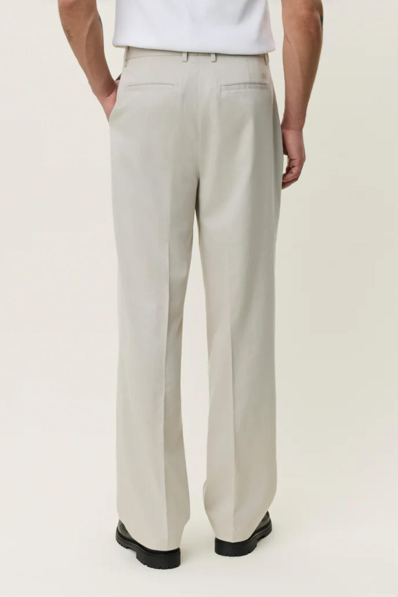 PLEATED TWILL SUIT PANTS - LIGHT SAND
