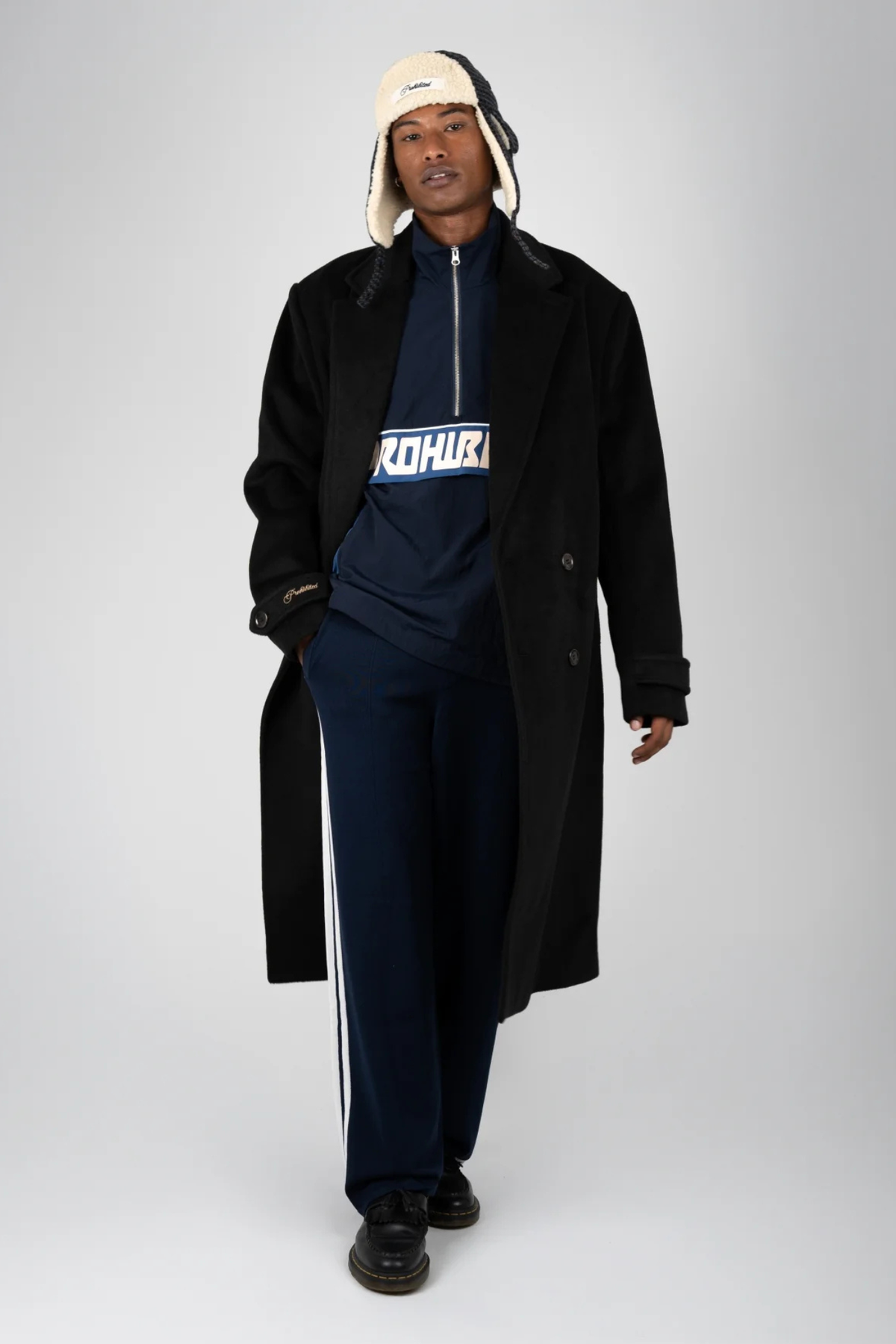 LODGE COAT - BLACK