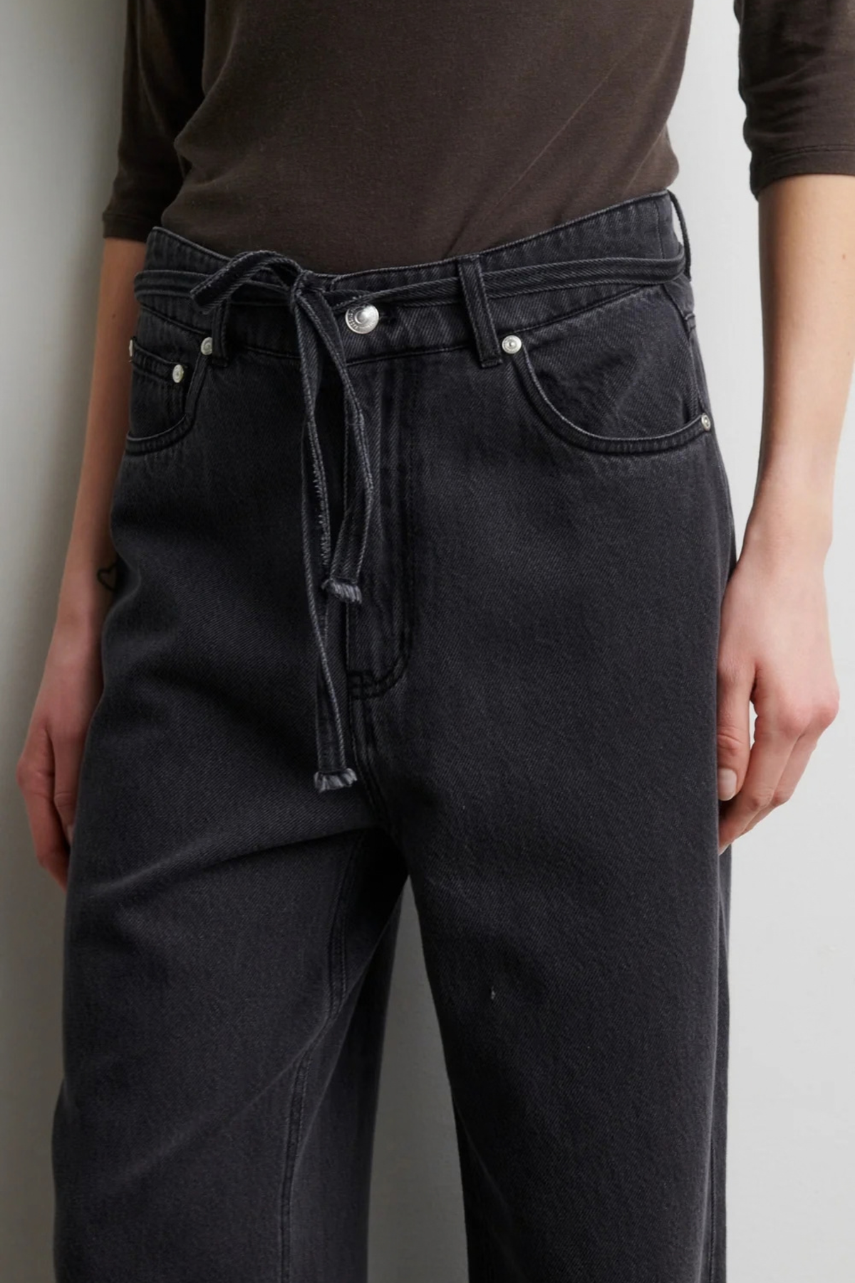 IRVANA DENIM JEANS - PEWTER