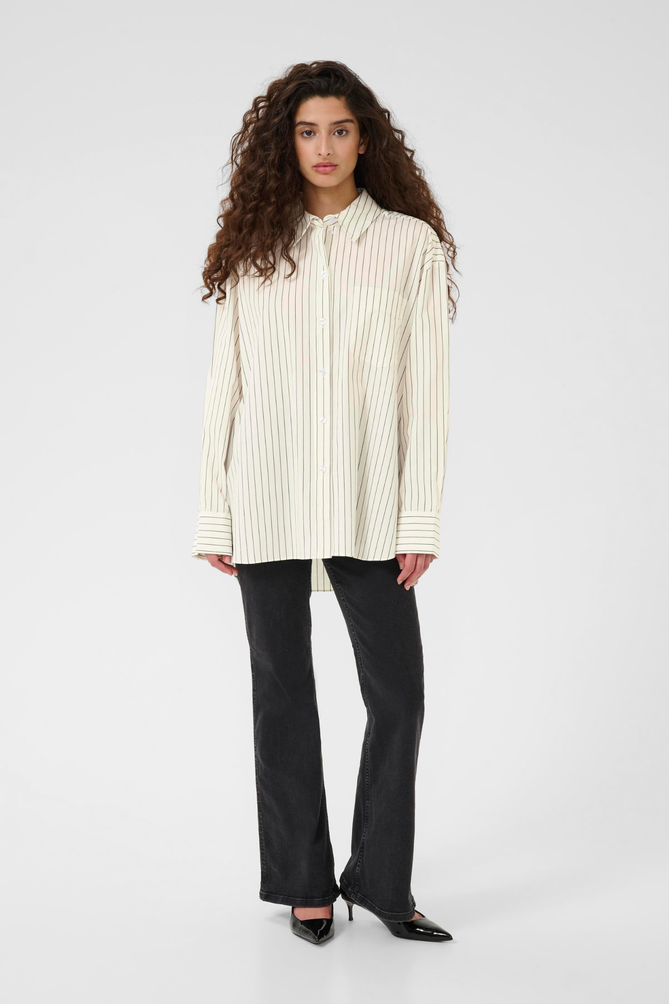 NOELLE SHIRT - WHITE PINSTRIPE