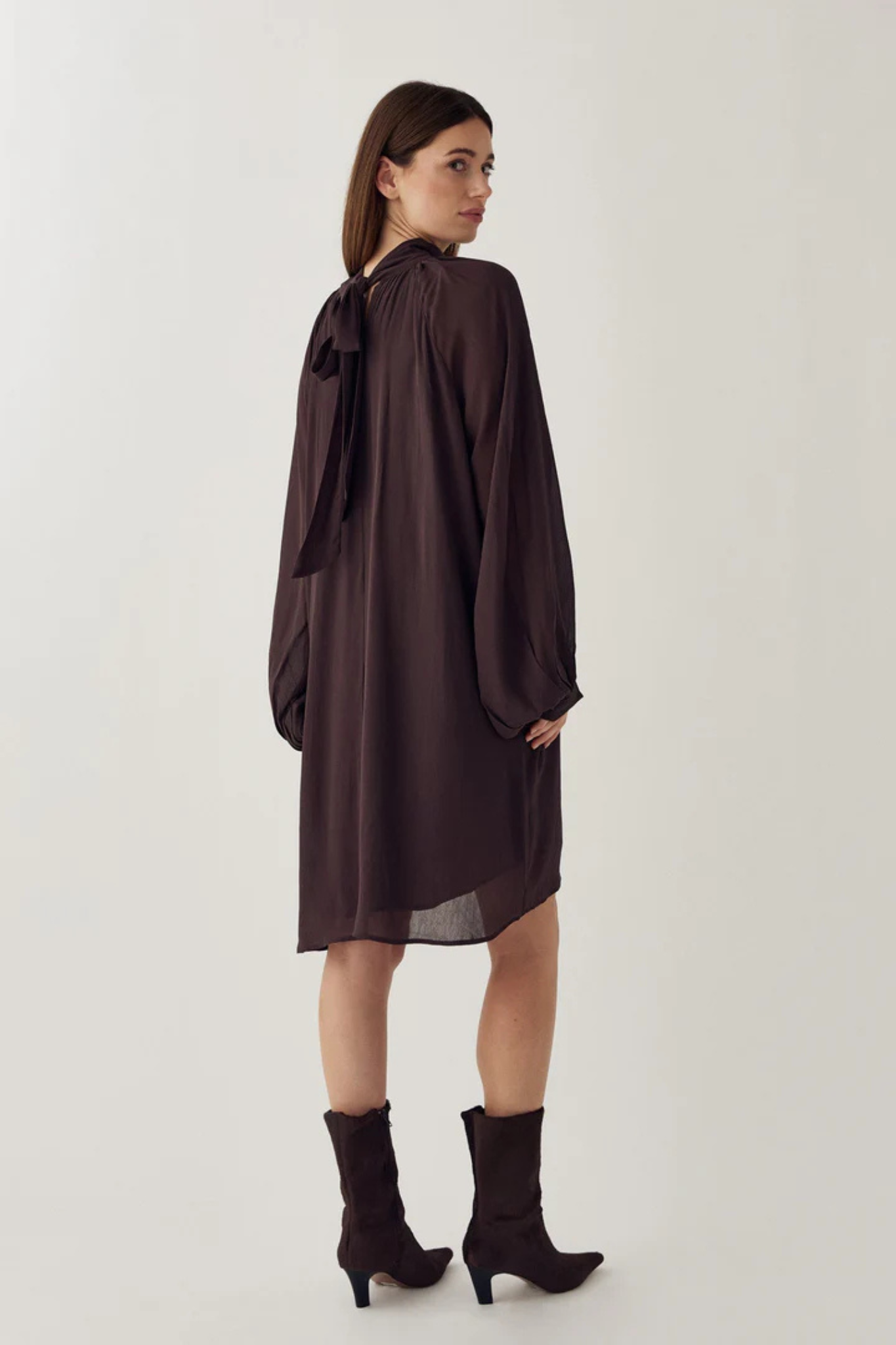 LORENIA DRESS - CHOCOLATE