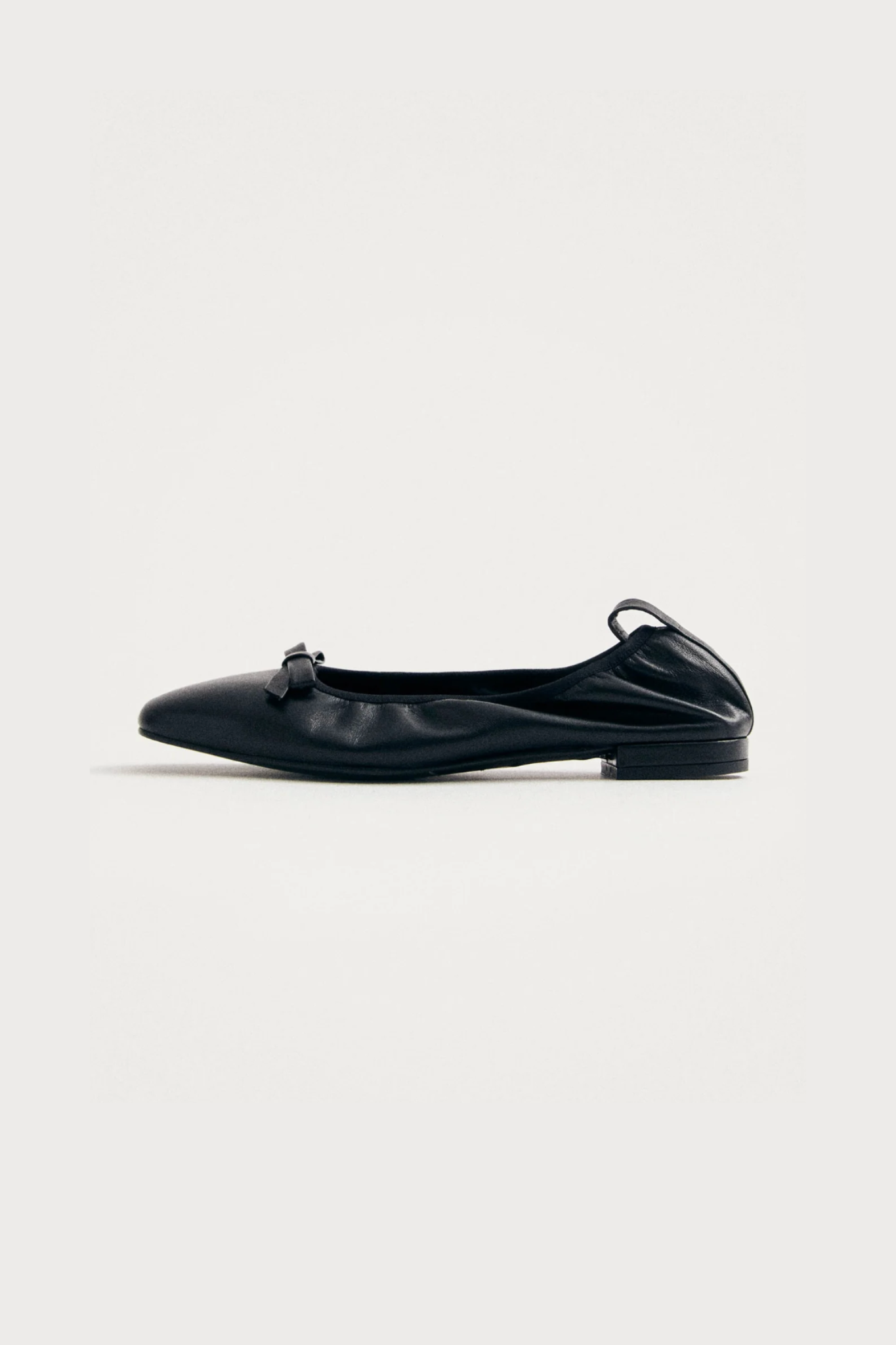 FREYA LEATHER BALLET FLATS SHOES - BLACK