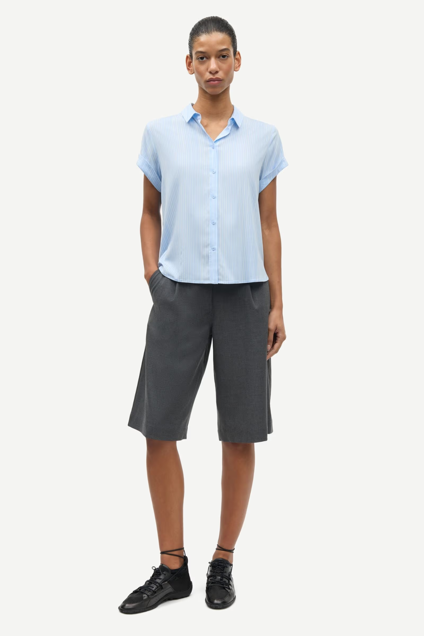 HARPER PLEAT SHORTS - BLUE SHADOW