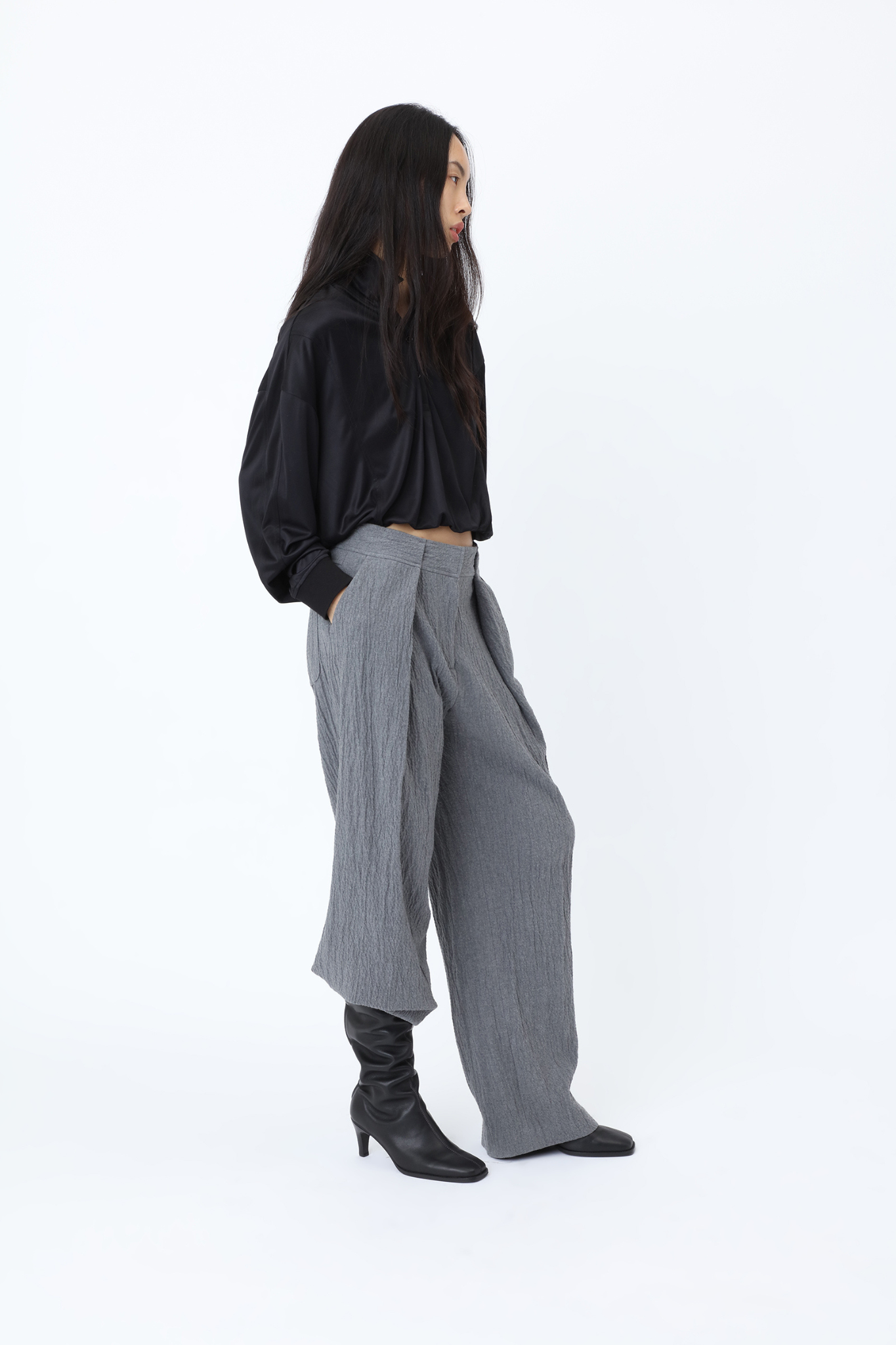 BRYN POLO SWEATER - BLACK