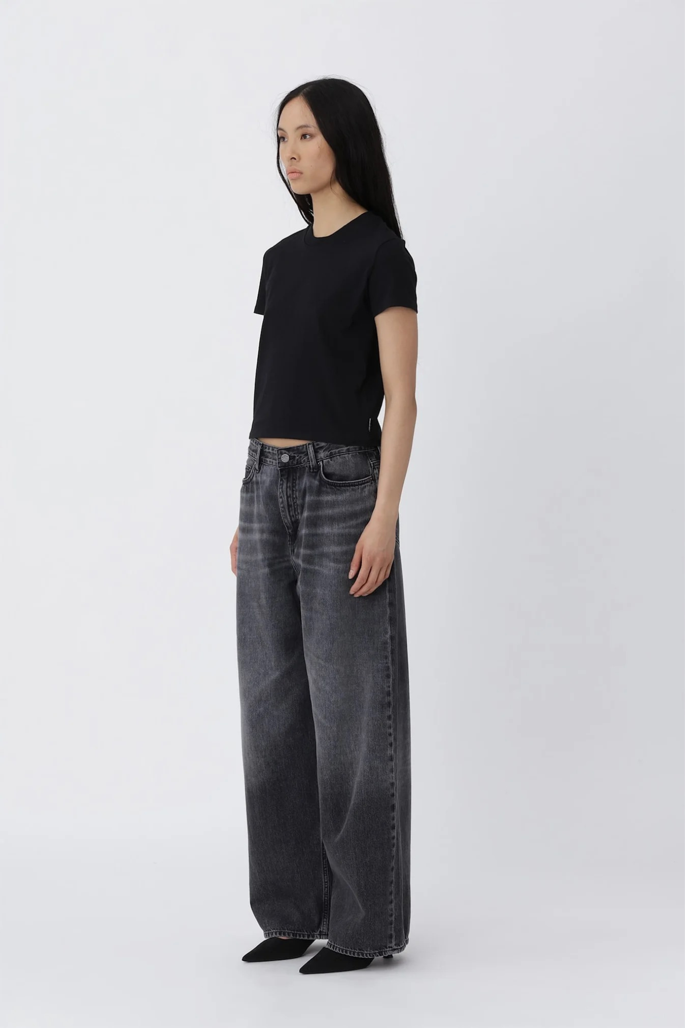 VERA T-SHIRT - WASHED BLACK
