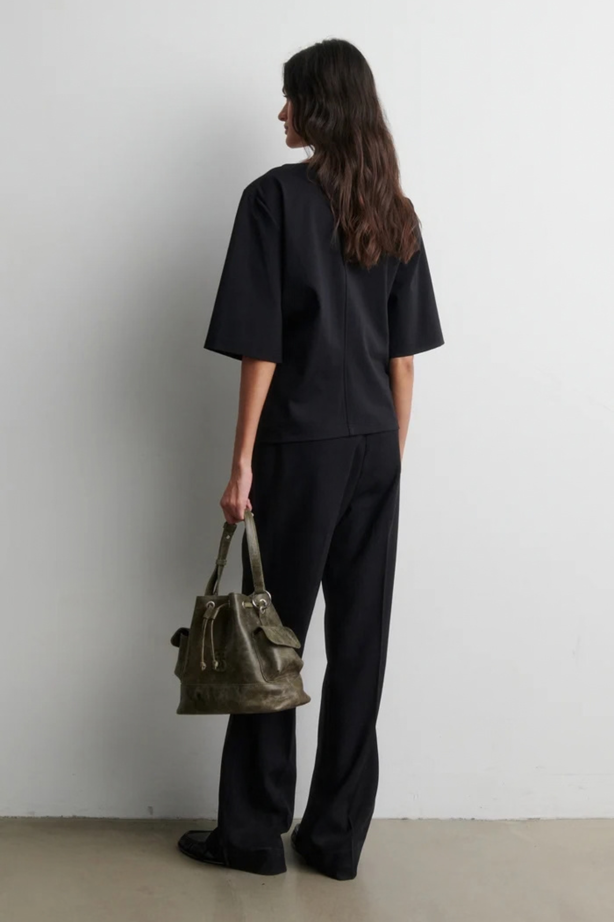ARKAI DRAPE T-SHIRT - BLACK