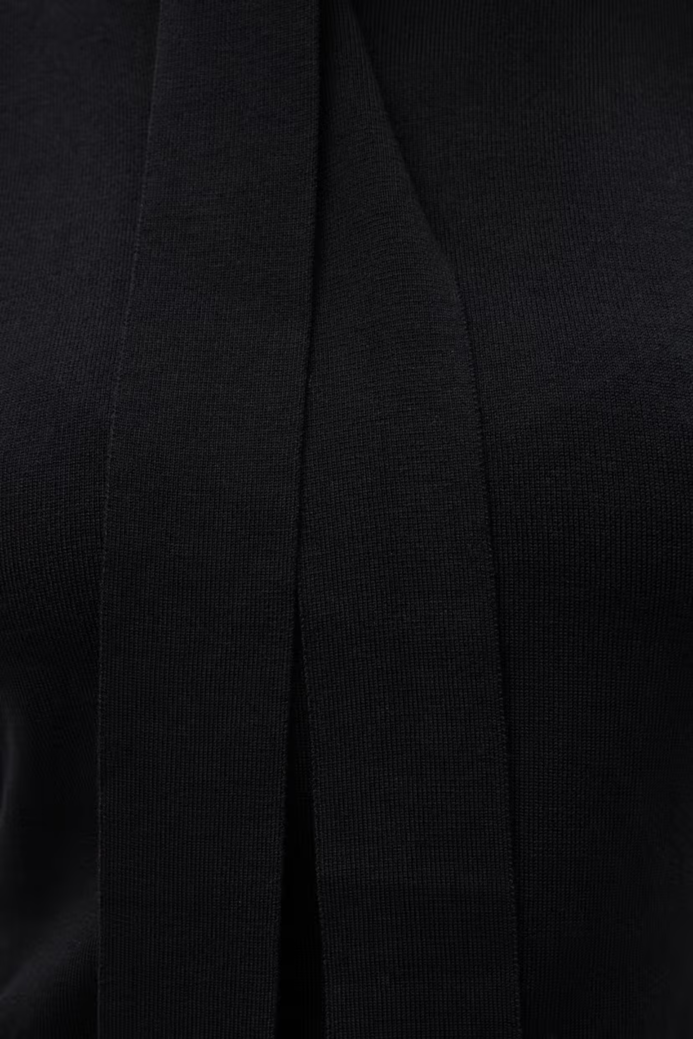 NELLA SS KNIT - BLACK