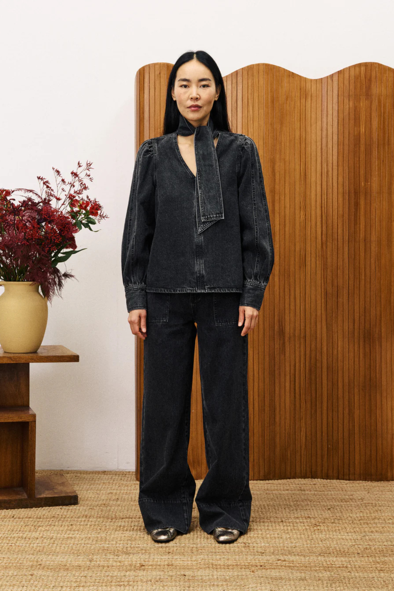 CLARKIA JEANS - BLACK