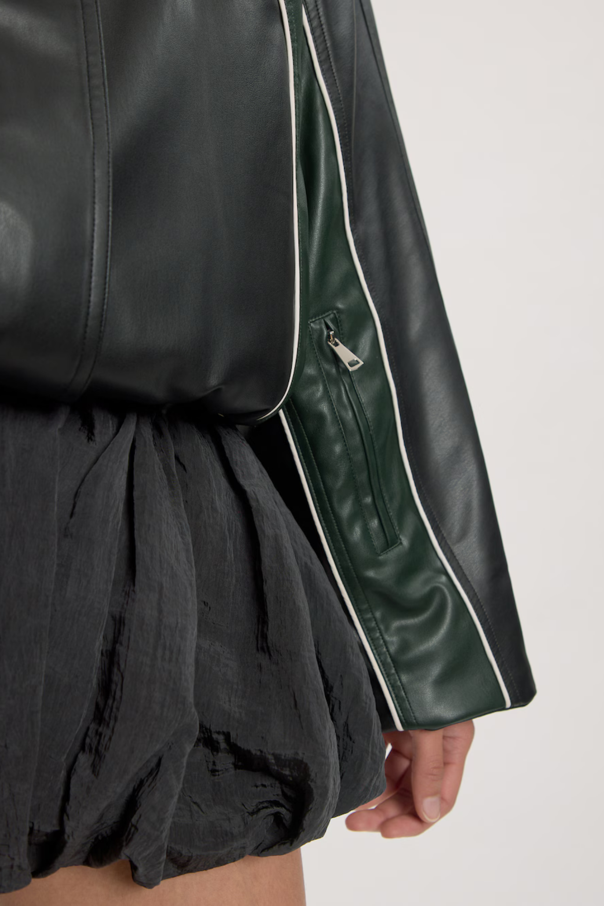 MAHSURI JACKET - SCARAB + BLACK + EGRET