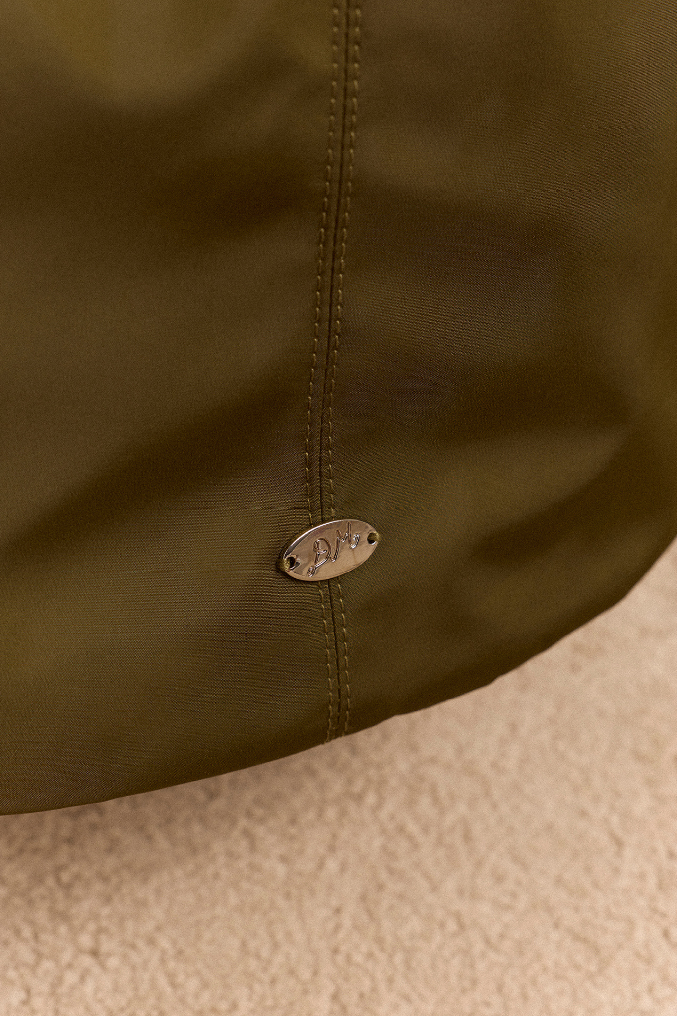 GENE OVERSIZED BAG - OLIVE