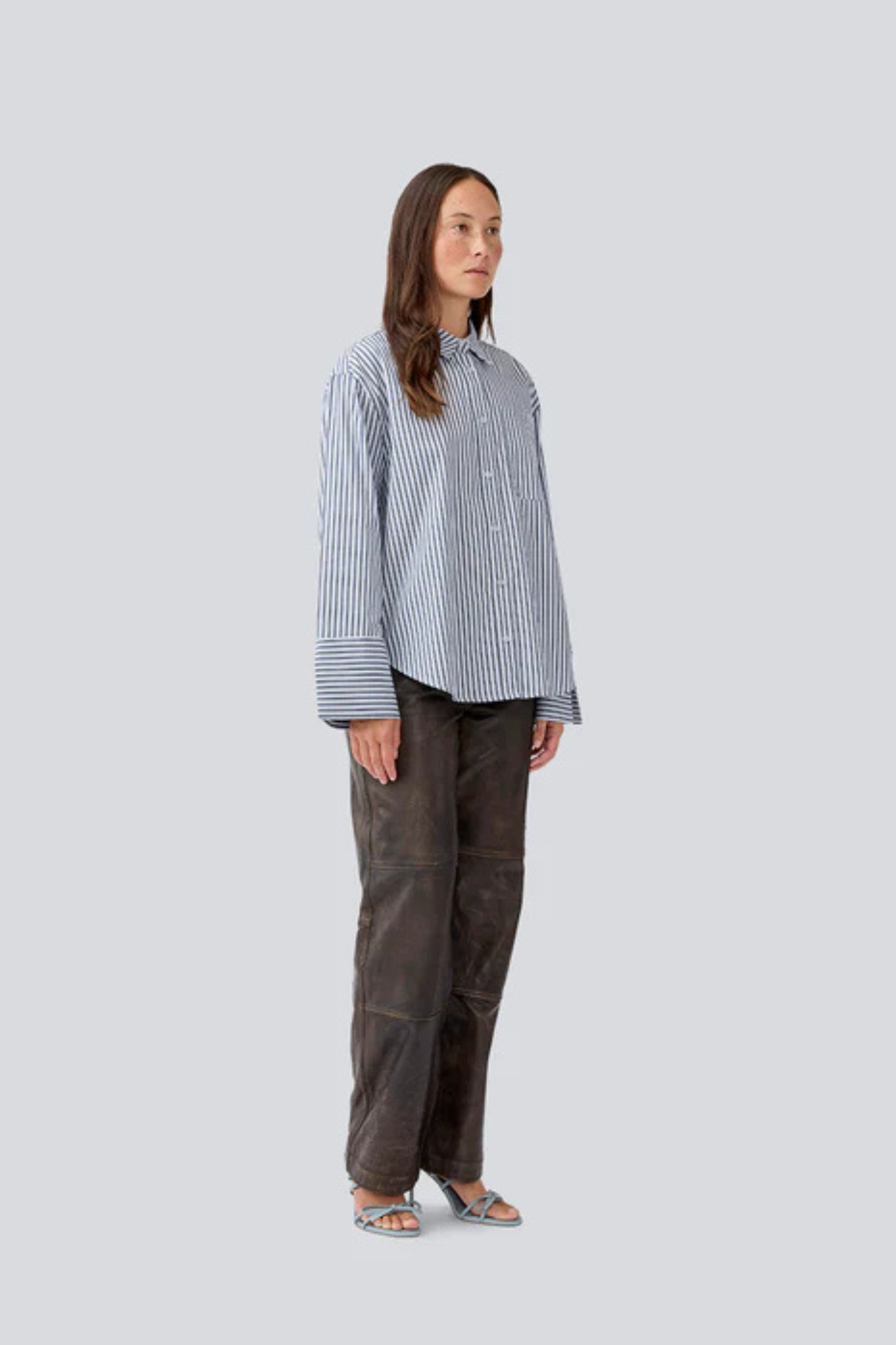 LAINEY SHIRT - DELICATE BLUE STRIPE