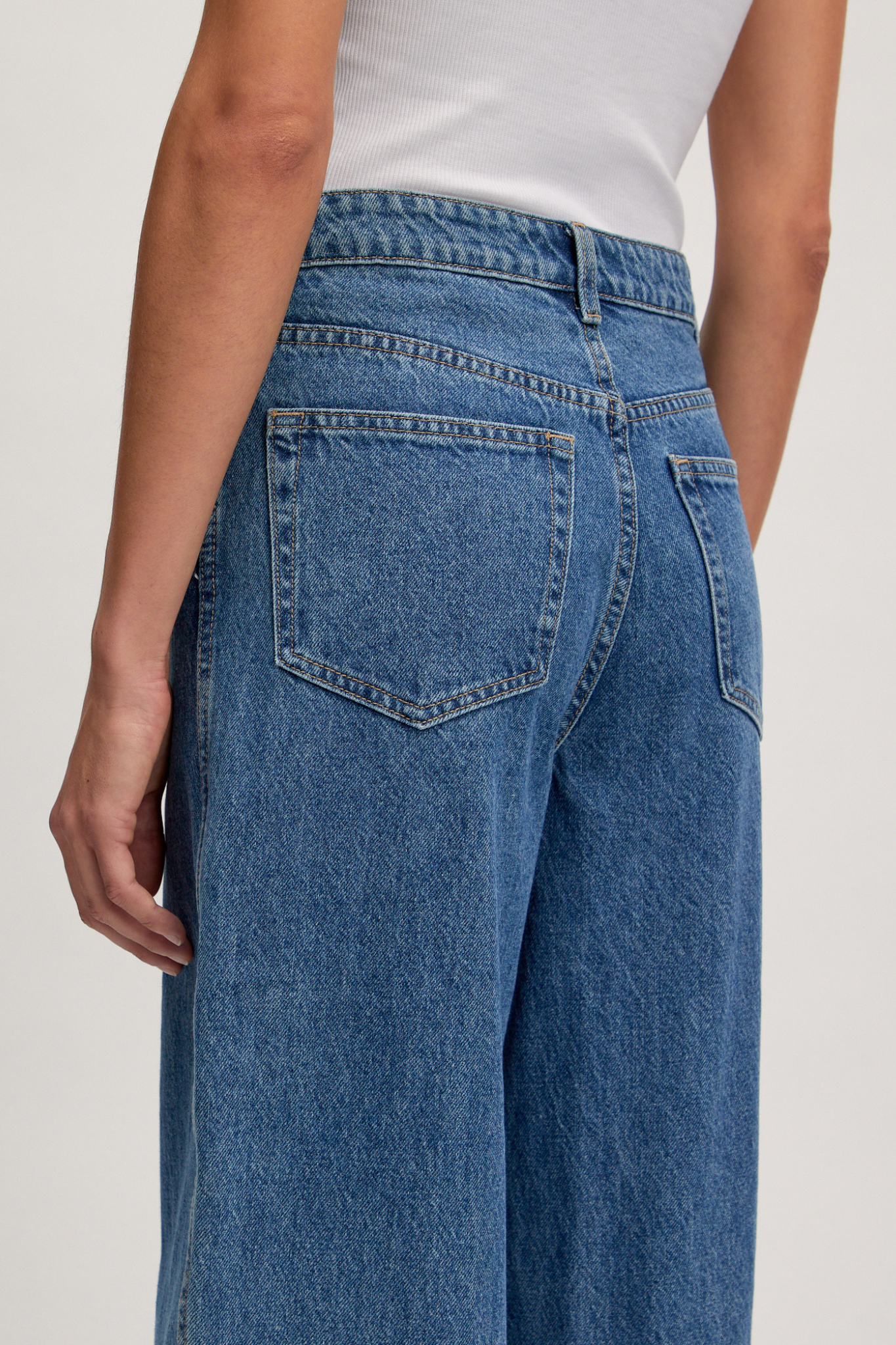 THEODORA DENIM PANTS - MID BLUE