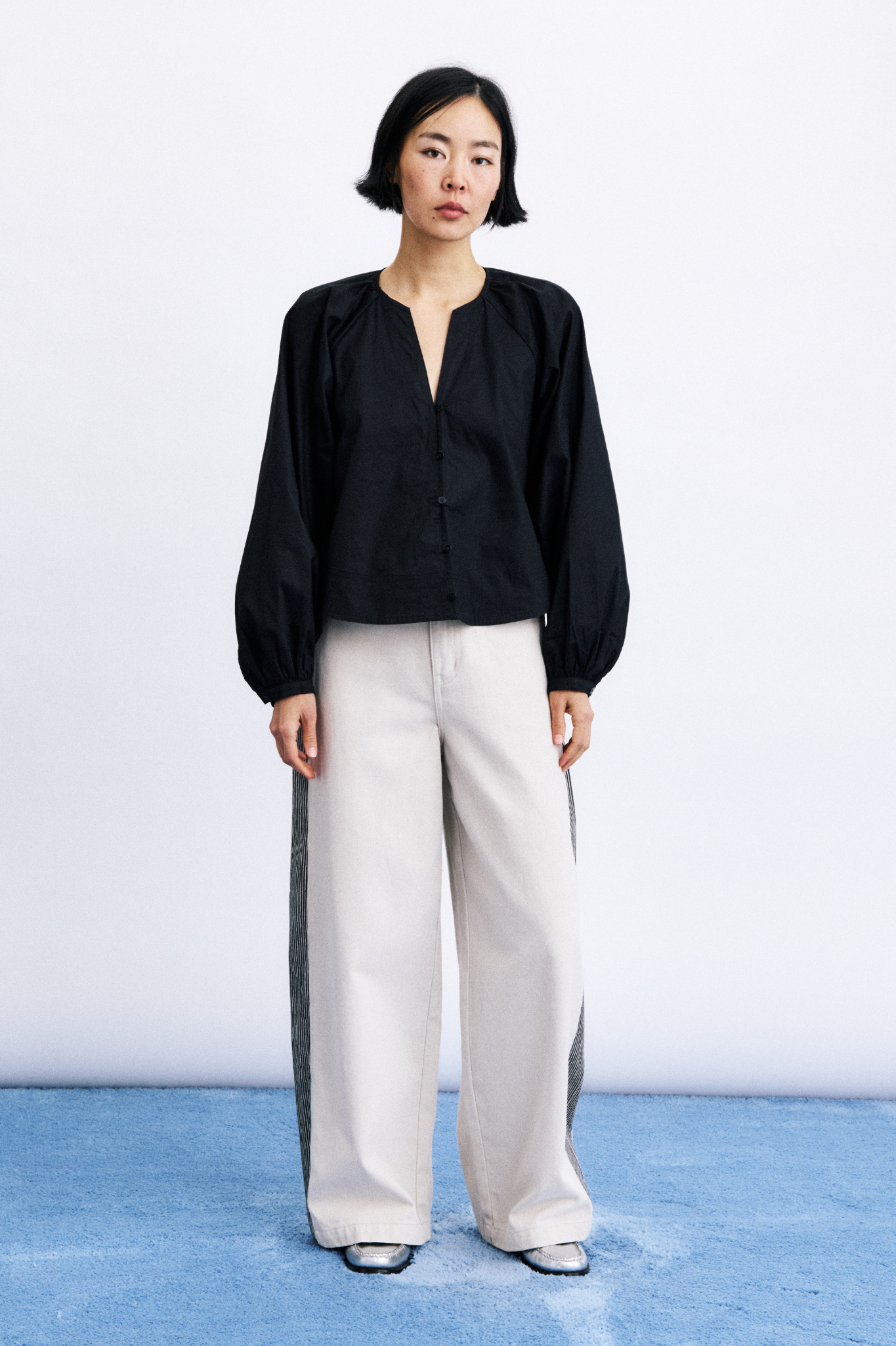 ANDONG BLOUSE - BLACK
