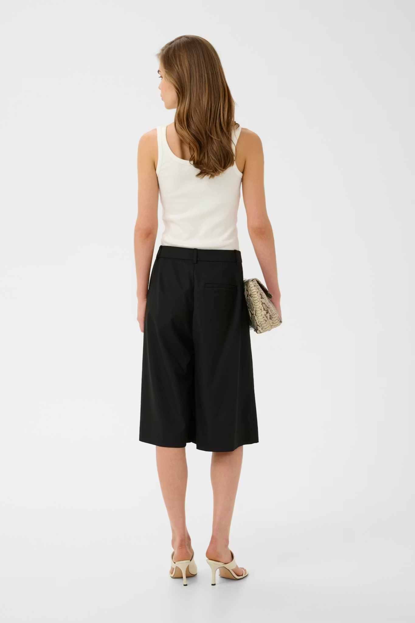 PAULA HW SHORTS - BLACK