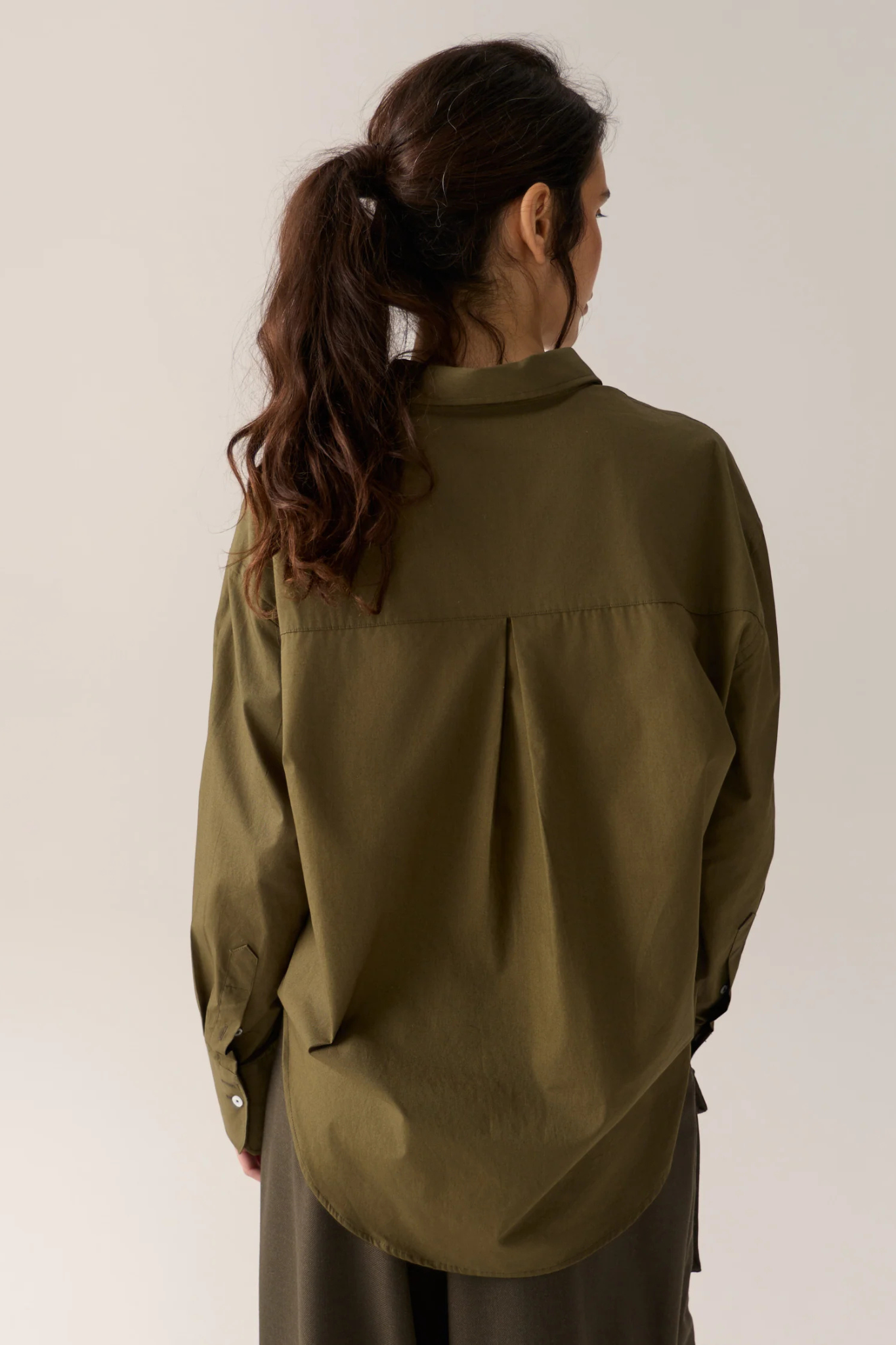 CARYN SHIRT - POPLIN KHAKI