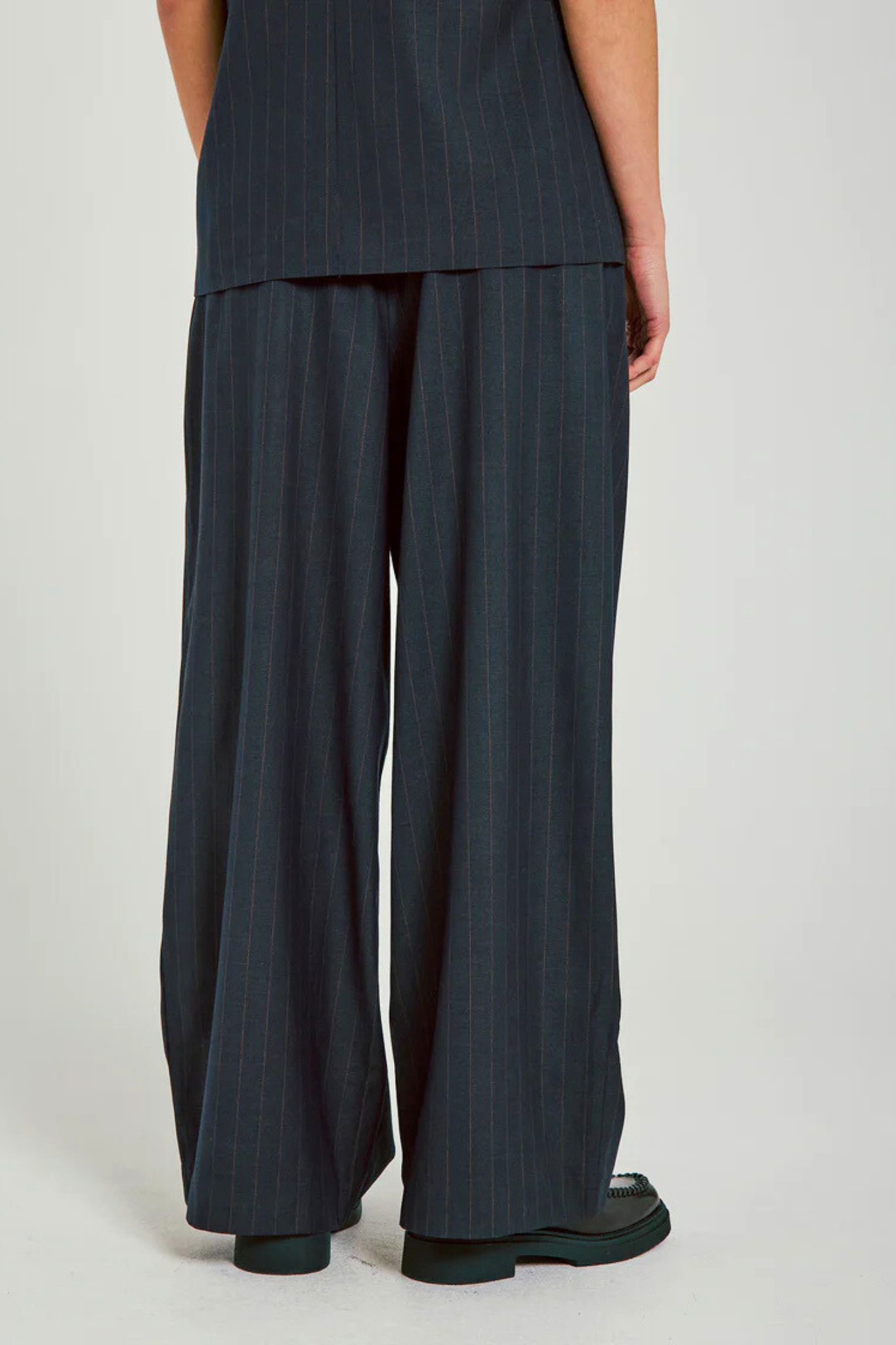 KANDRIA PANTS - BROWN PINSTRIPE