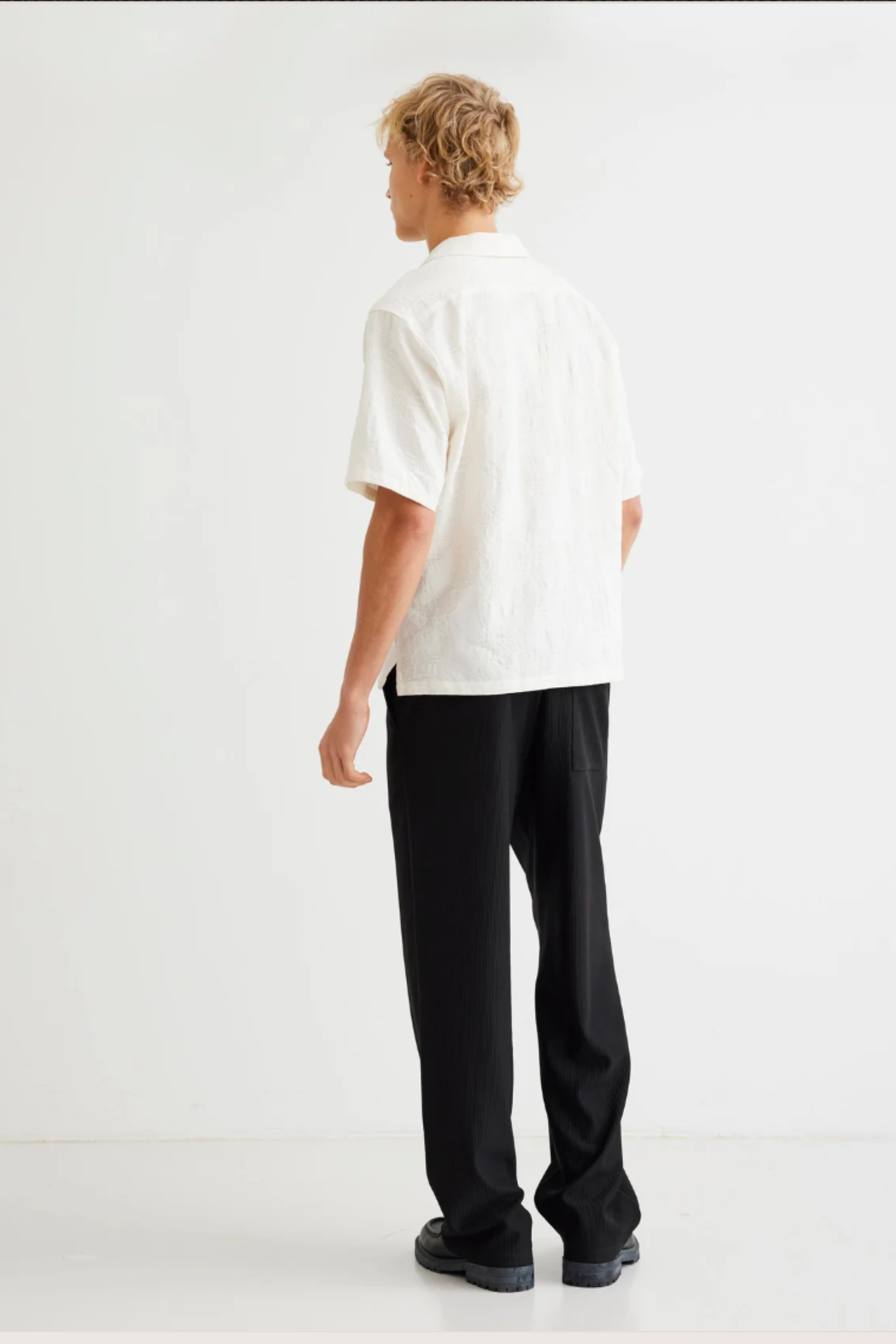 BLVO PLISSE PANTS - BLACK