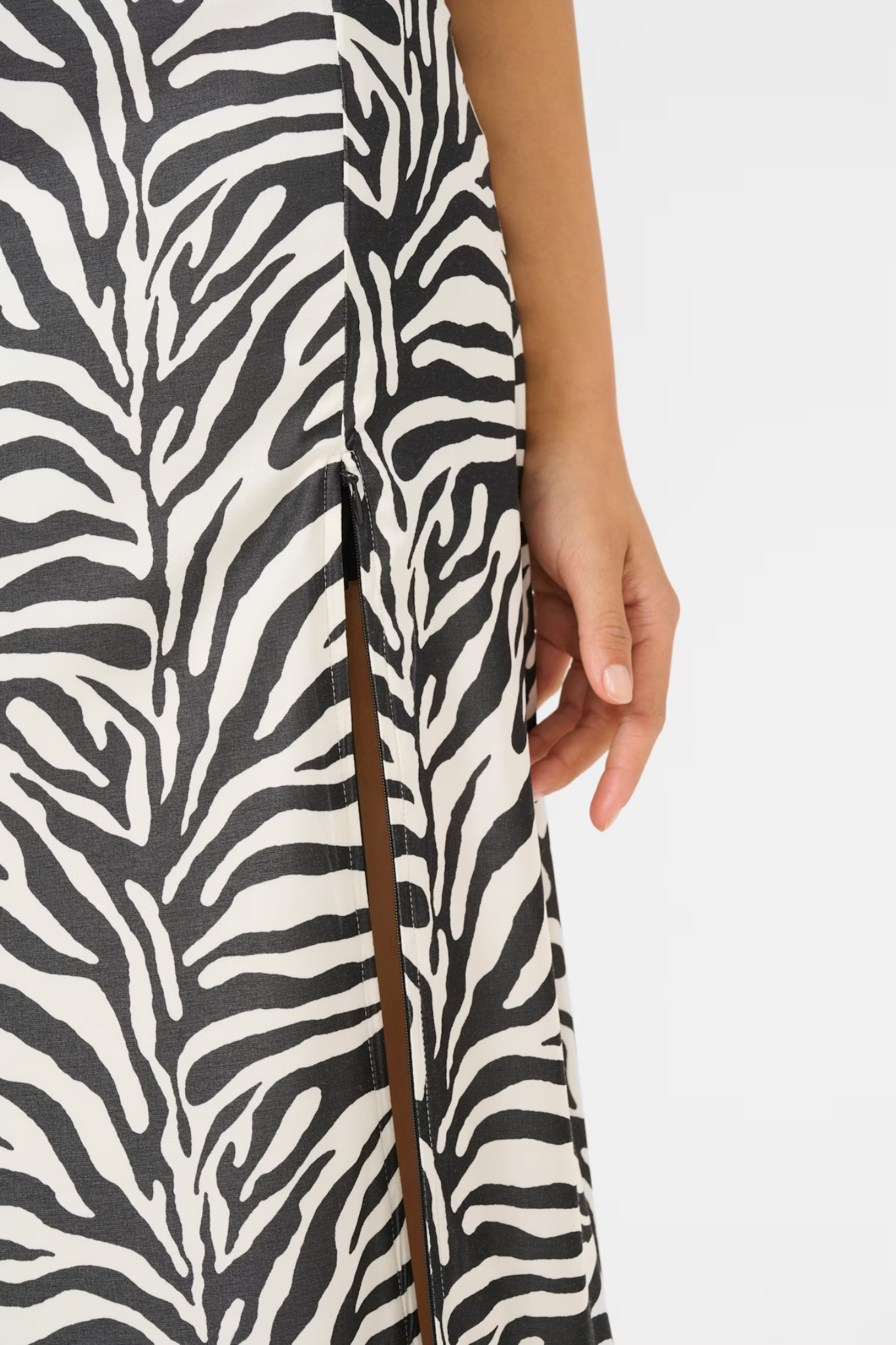 ZEVA P HW SKIRT - BLACK/BIRCH TIGER