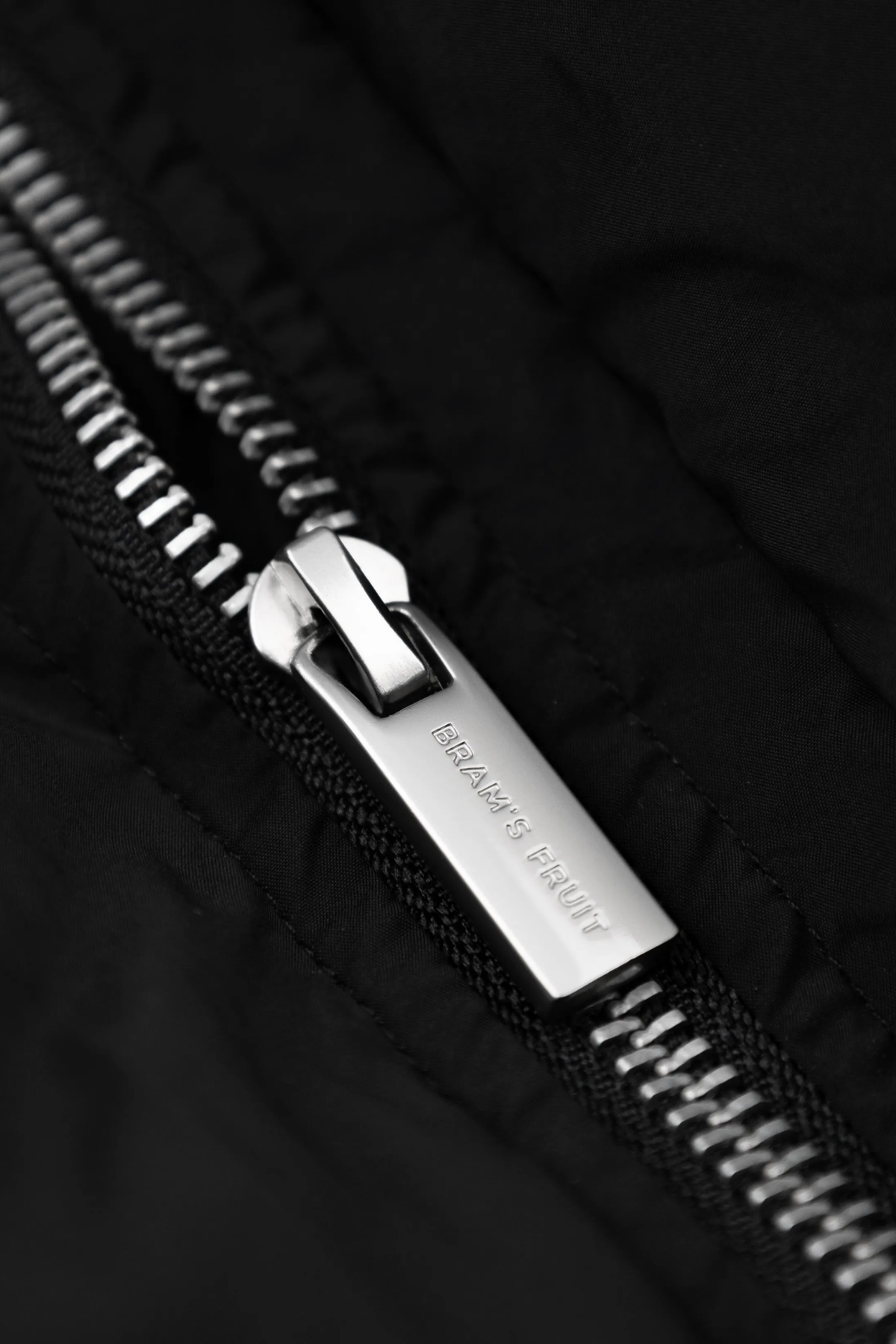 REVERSIBLE BOMBER JACKET - BLACK