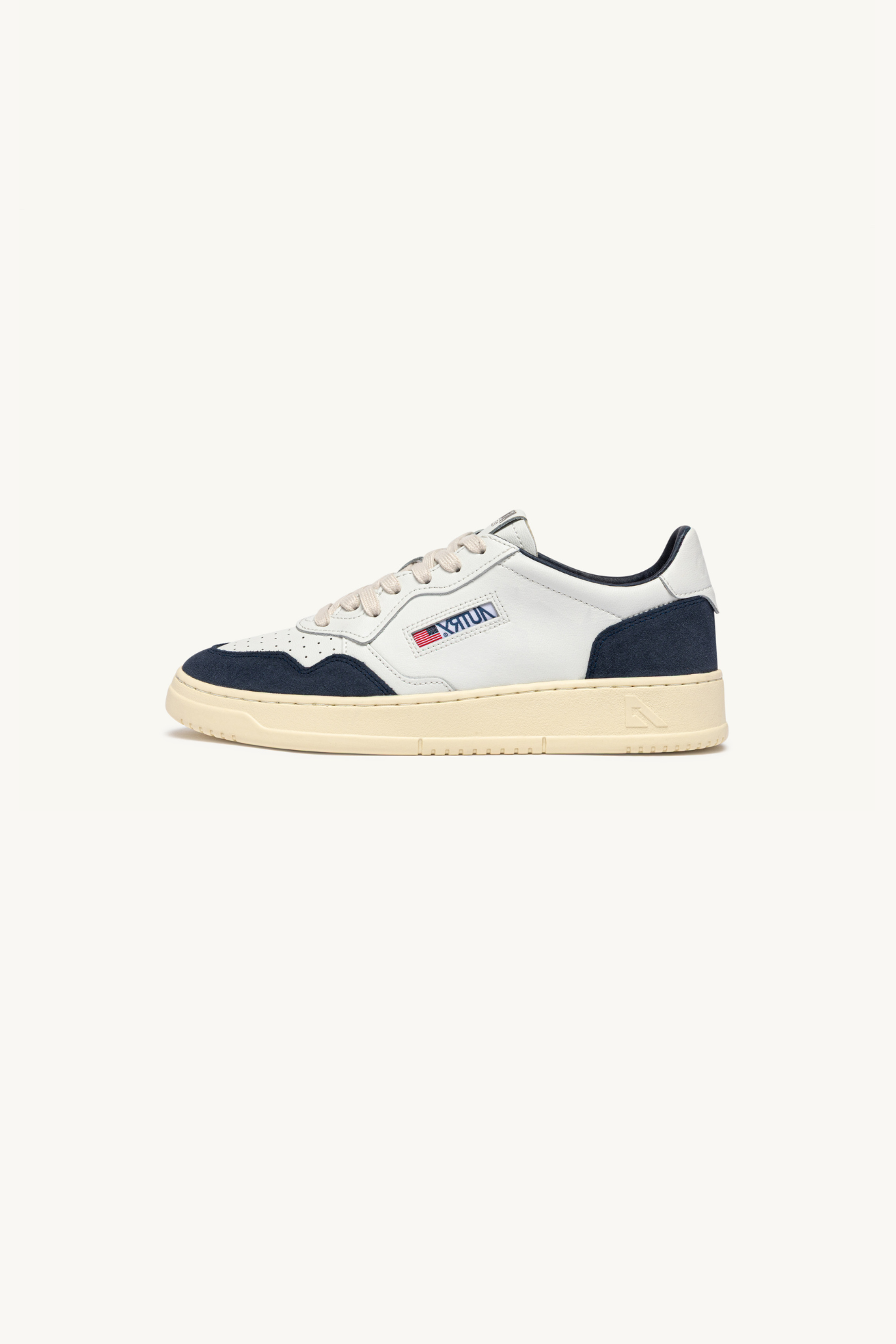 AULM-FT22 - MEDALIST LOW MEN SNEAKERS - SOFLEA/SUE WHT/DENIM