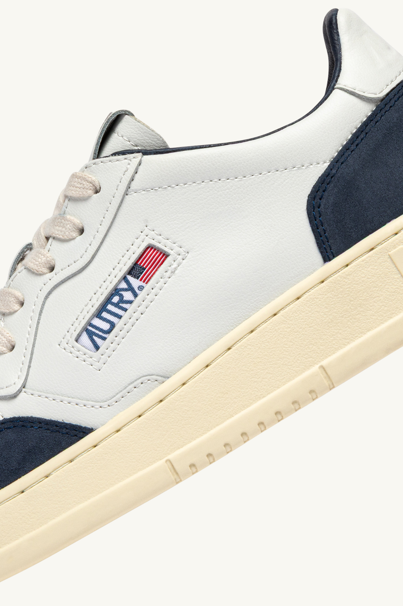 AULM-FT22 - MEDALIST LOW MEN SNEAKERS - SOFLEA/SUE WHT/DENIM