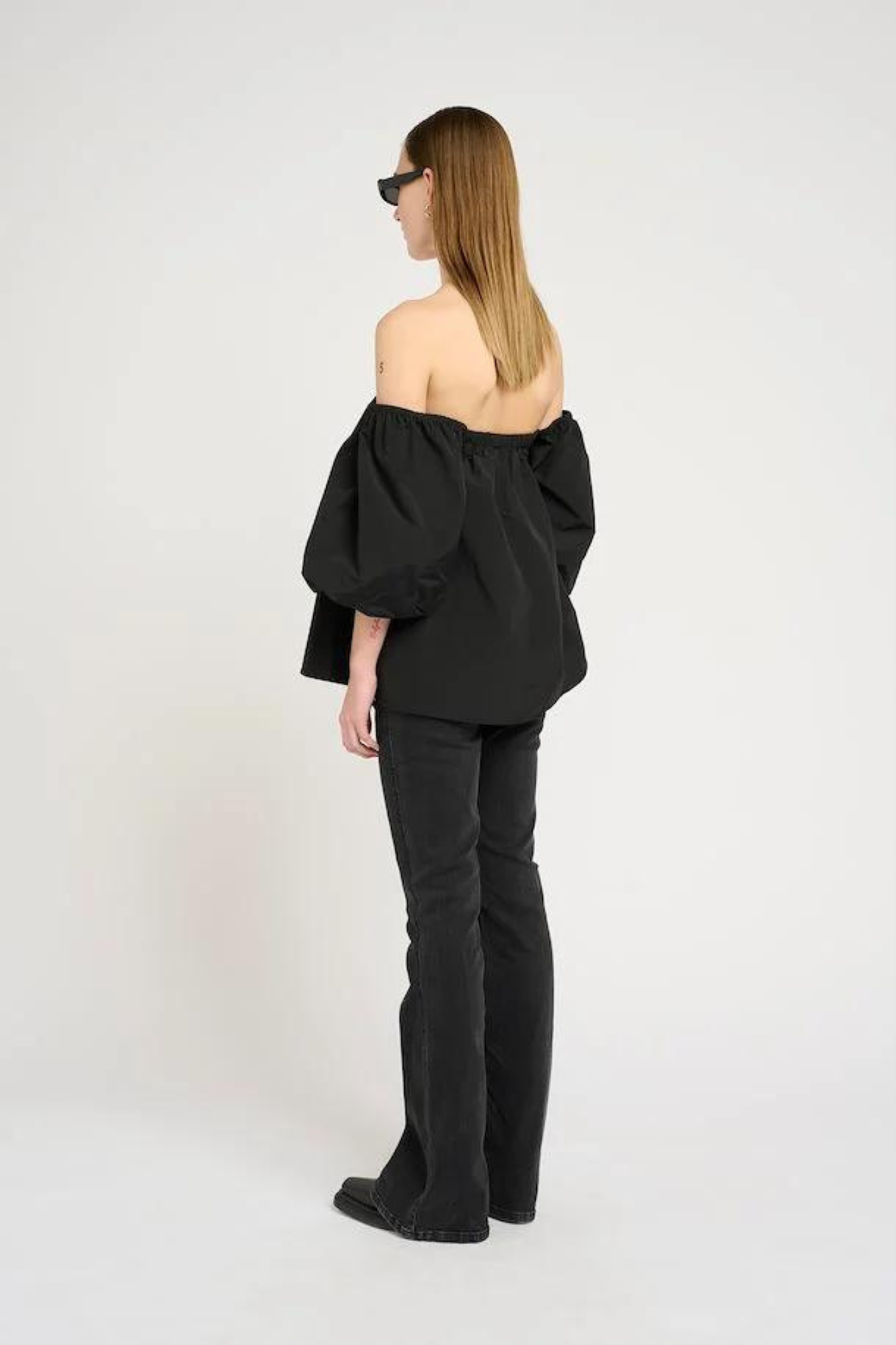 PAMPA OFF SHOULDER BLOUSE - BLACK