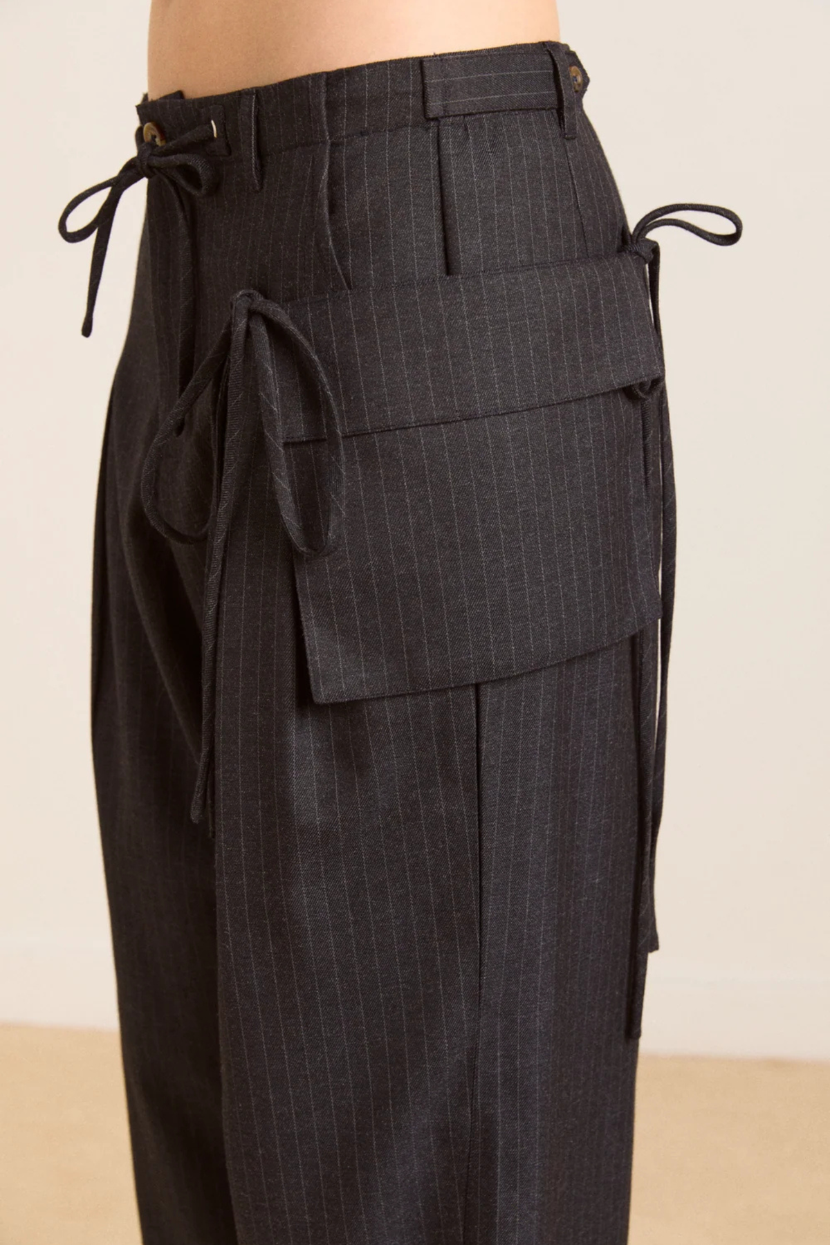 TATIANNA BROEK - PINSTRIPE