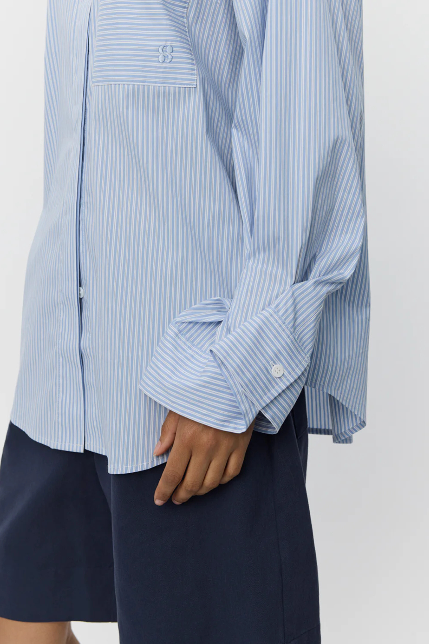 ABBY SHIRT - BLUE STRIPED