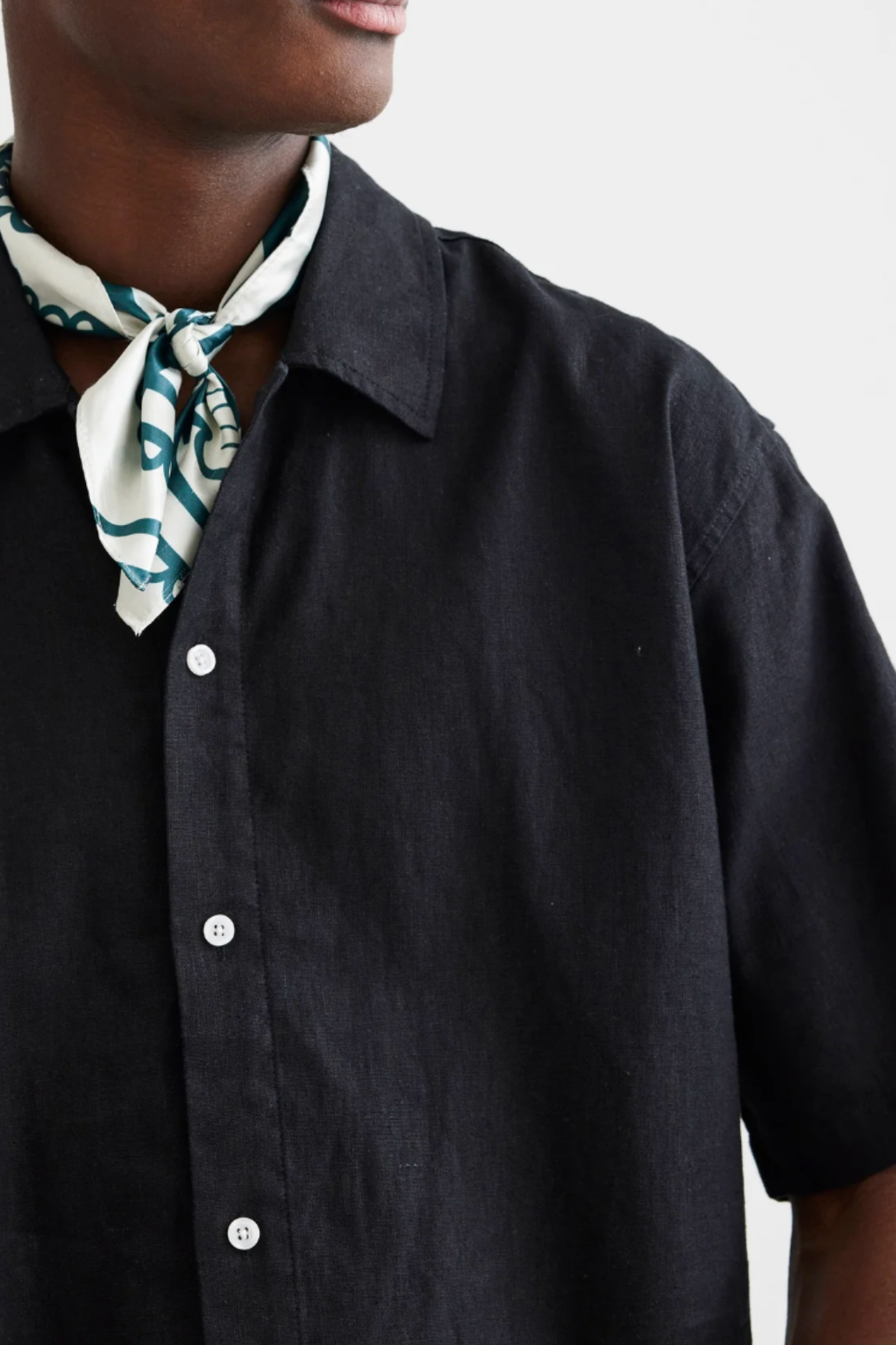 BANKS LINEN SHIRT - BLACK
