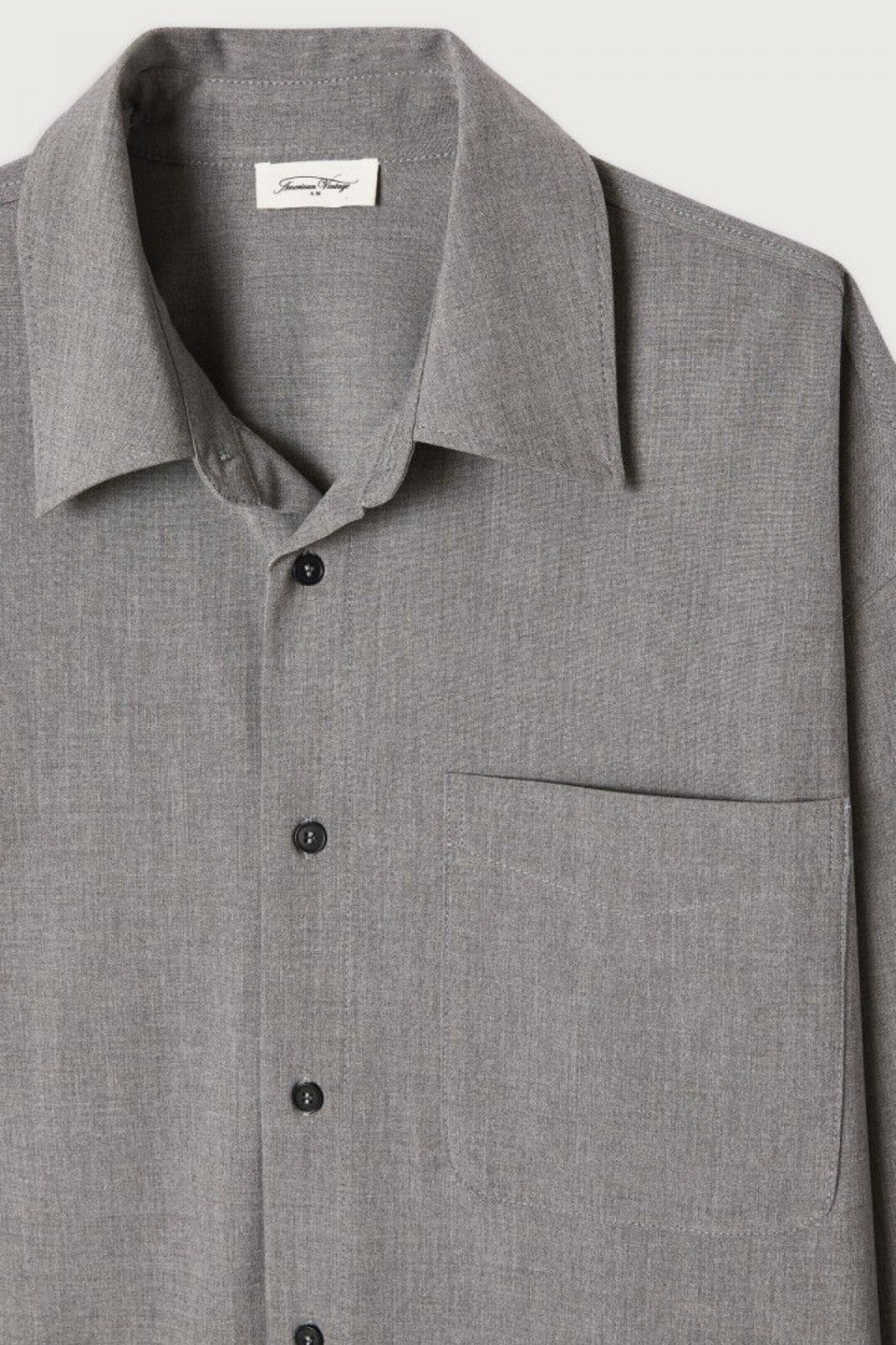 American Vintage kabird shirt in anthracite. Front flatlay view