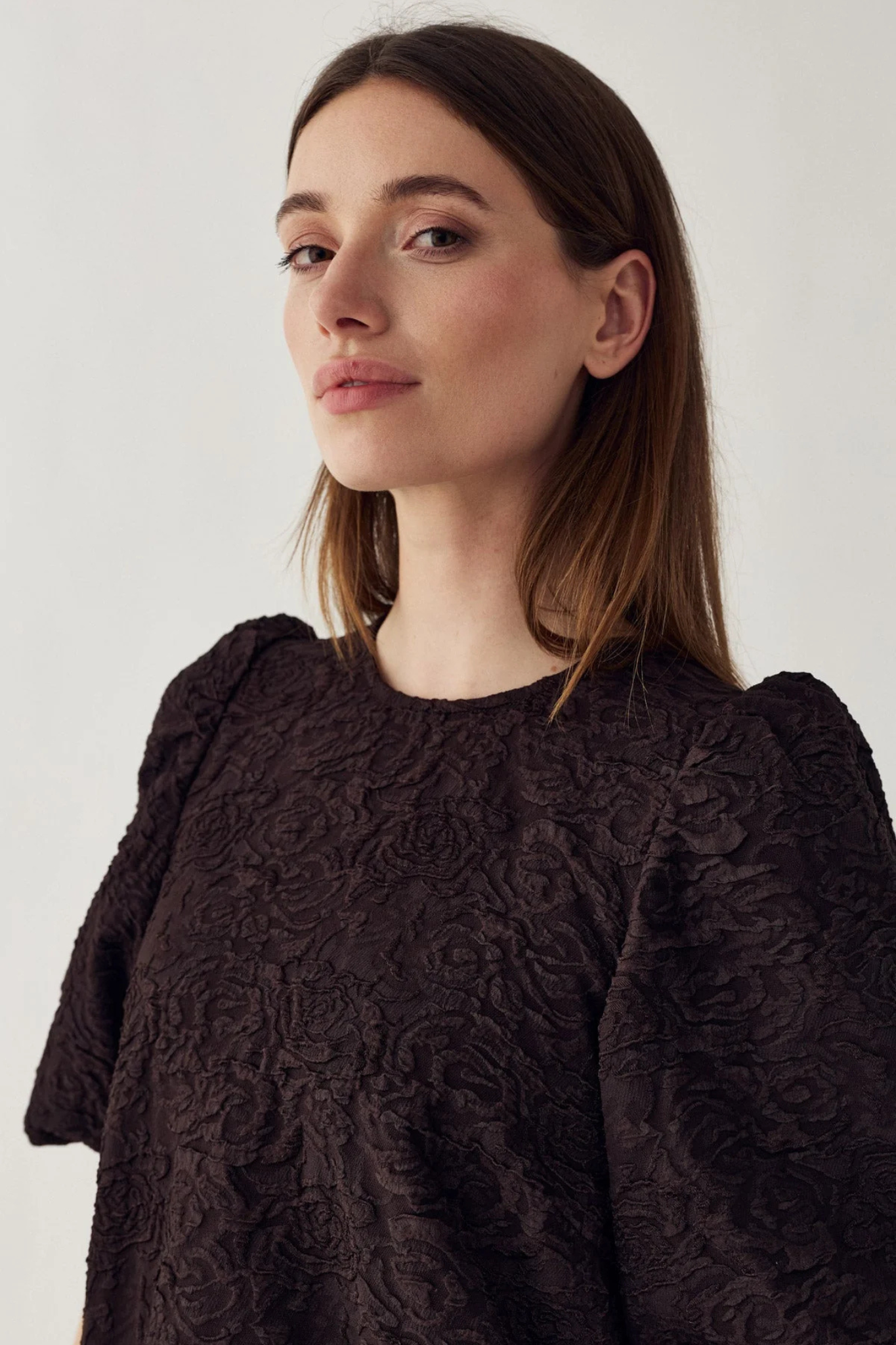SHELLY BLOUSE - CHOCOLATE