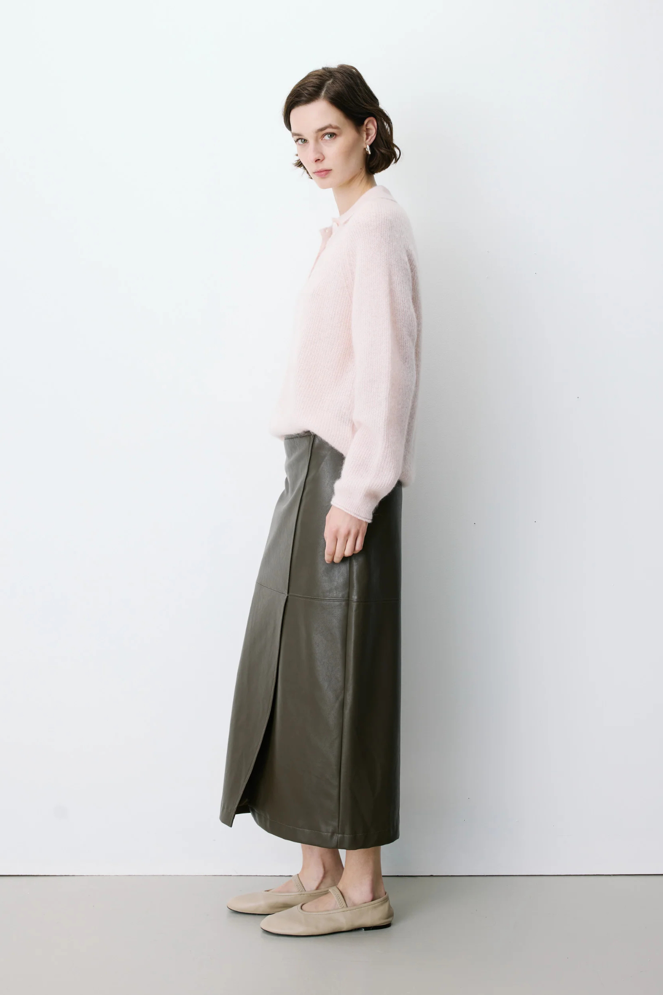 ALEVAN PULL - NUDE