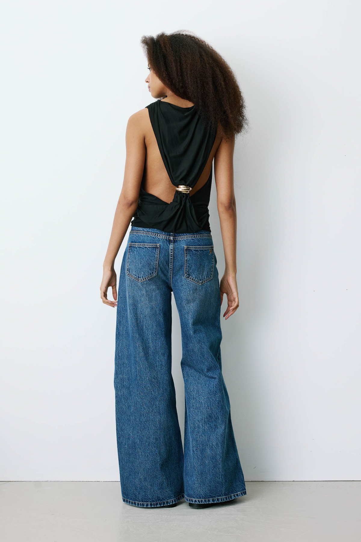 BUNNY TOP - ZWART