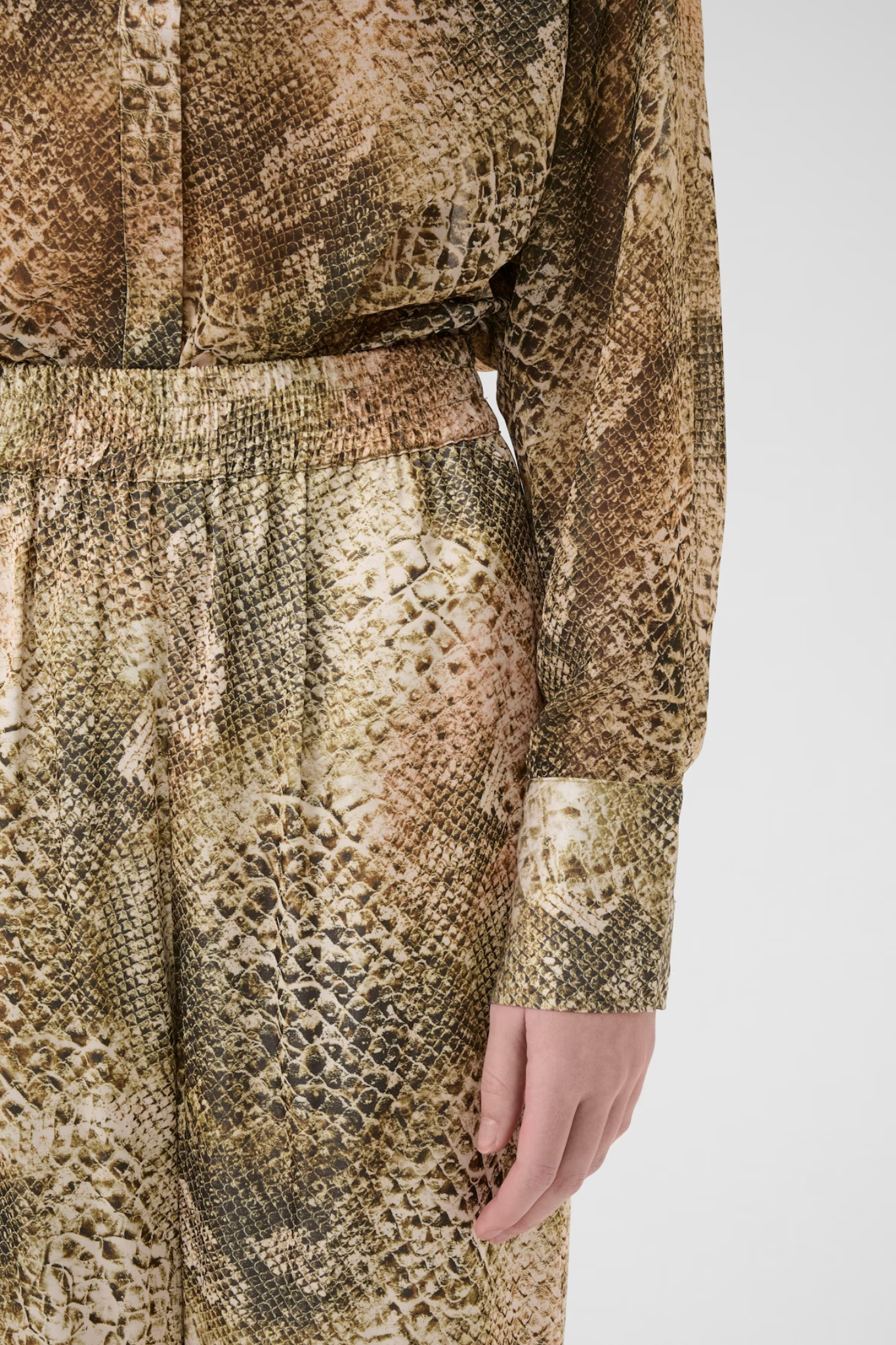 SANTI P HW PANTS - GOLDEN SNAKE