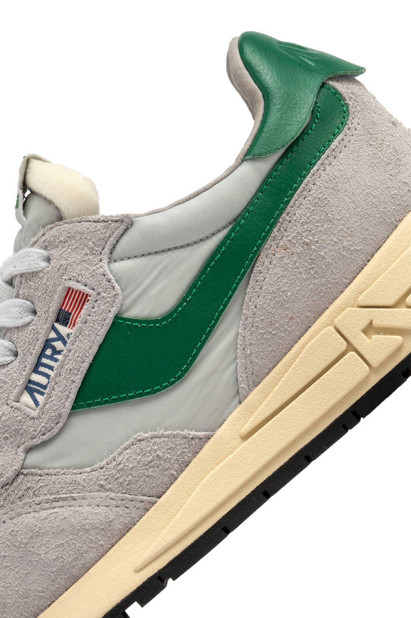 Autry reelwind low men sneakers in grey suede and green. Close side view