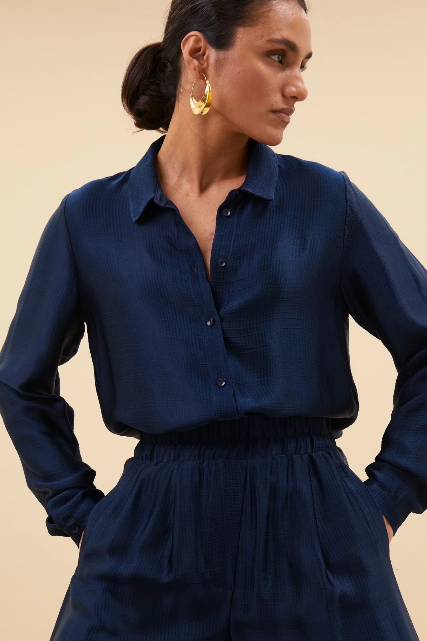 DONNA GLOSS STRIPLE BLOUSE - BLUE NIGHTS