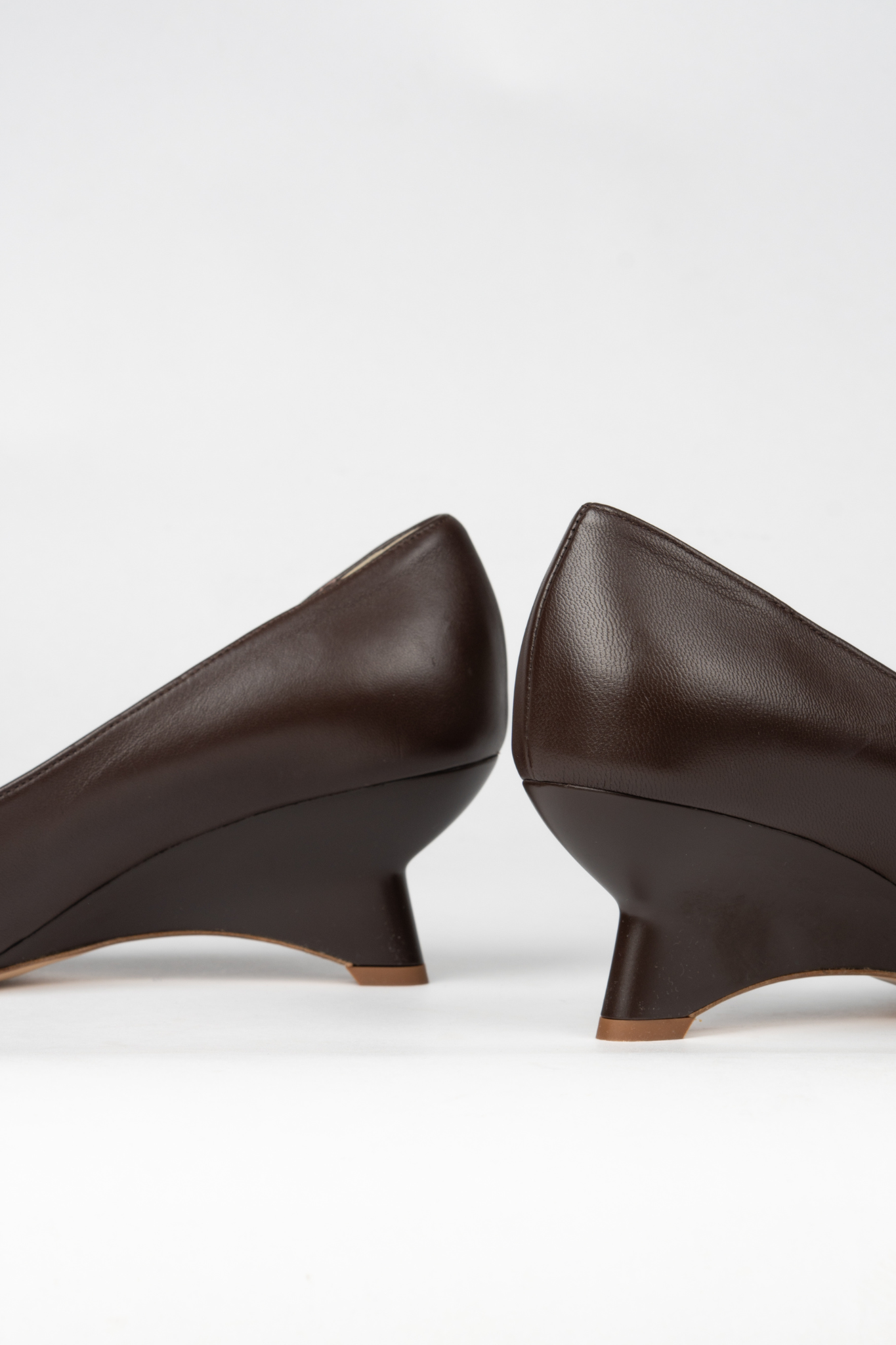 DONNA 719 CHIODINO - BROWN