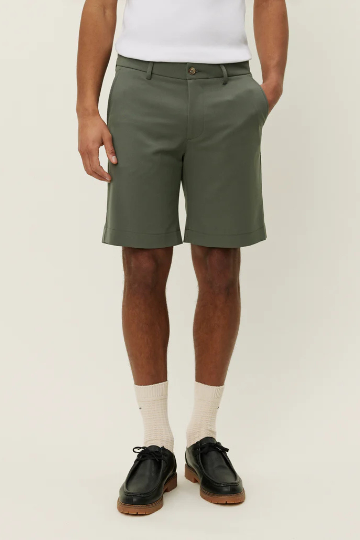 COMO LIGHT REG SHORTS - FOREST GREEN