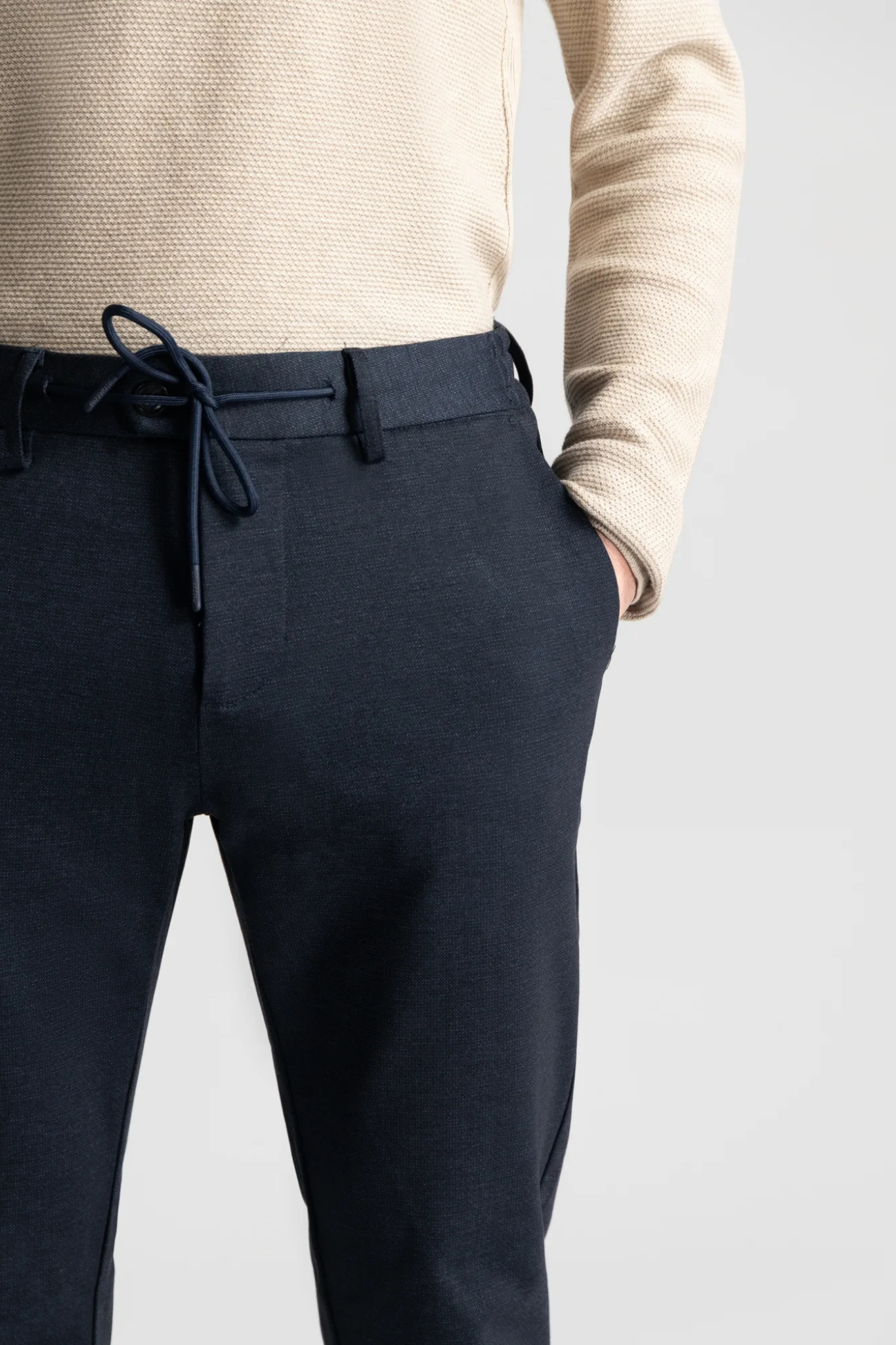 LANCASTER PATTERN SWEAT TAPERED JOGGER - NAVY