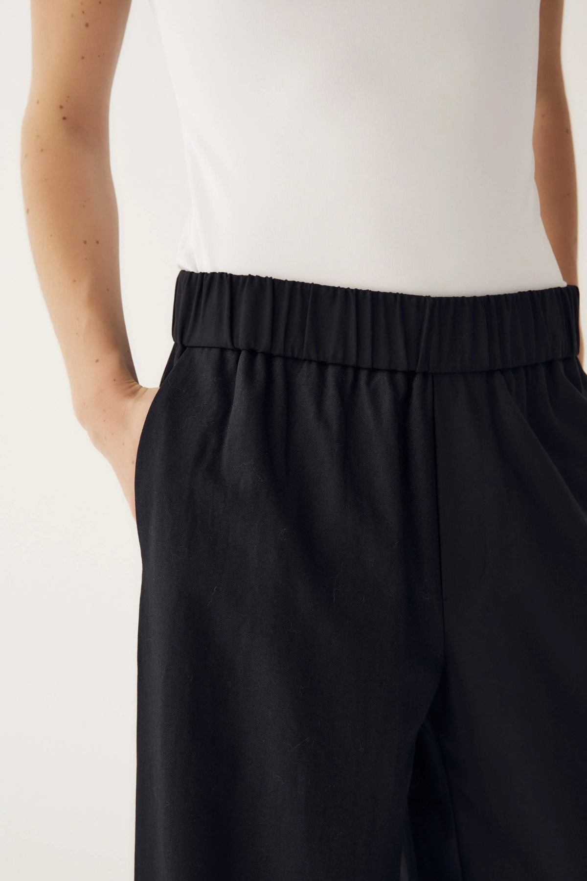 KAMERON PANTS - BLACK