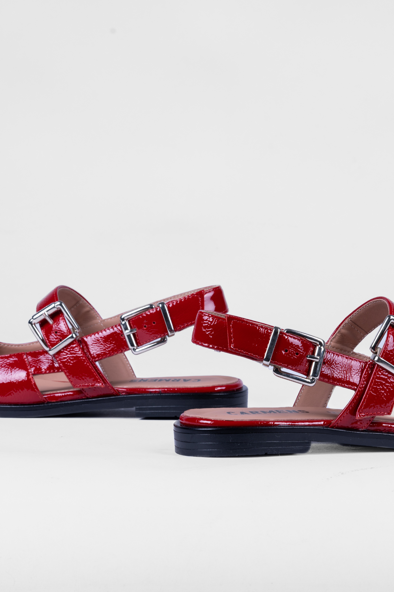 SWAY BUCKLE SHOES - CREMISI
